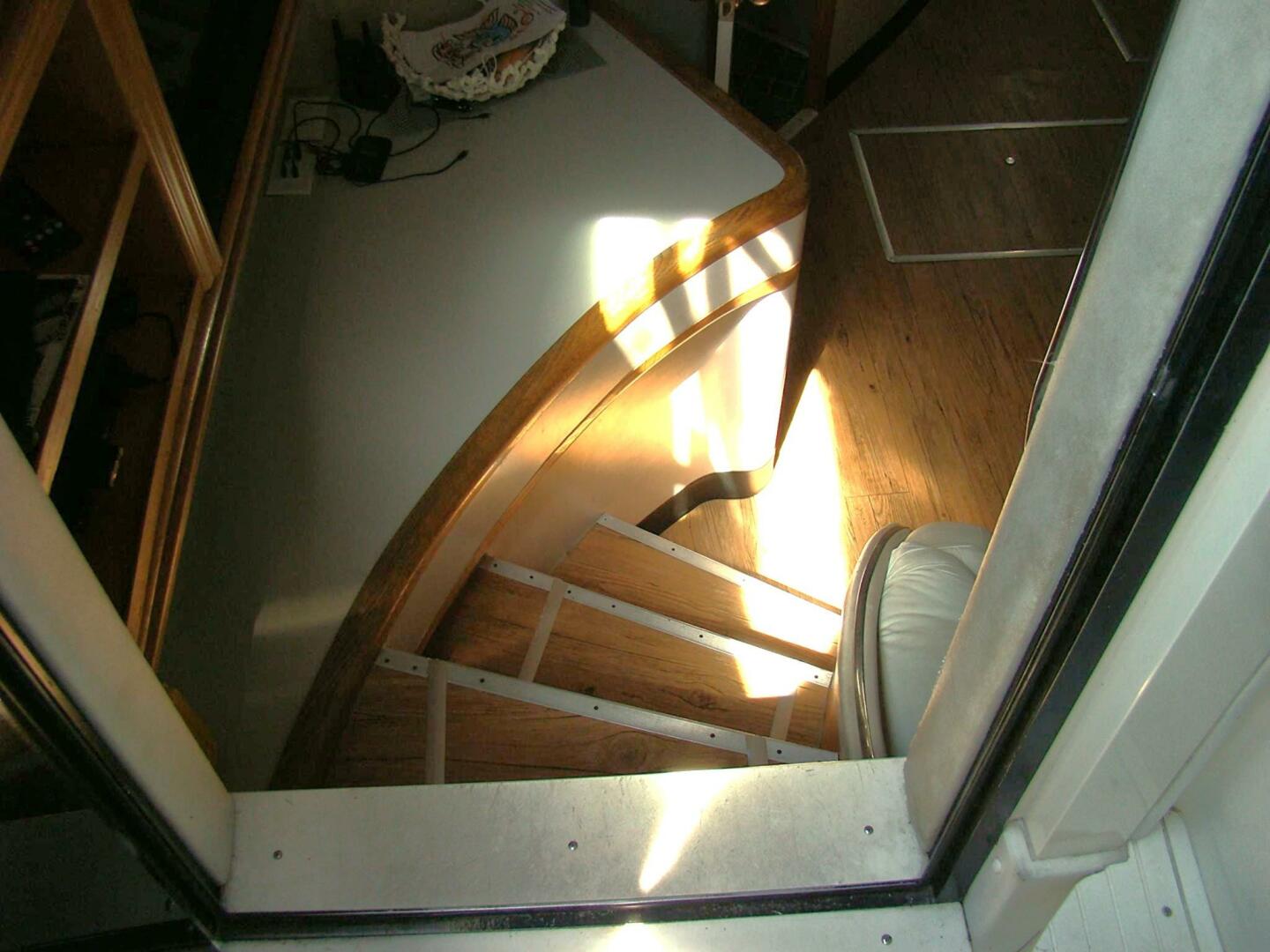 1991 Sea Ray 480 Sundancer - Image 32