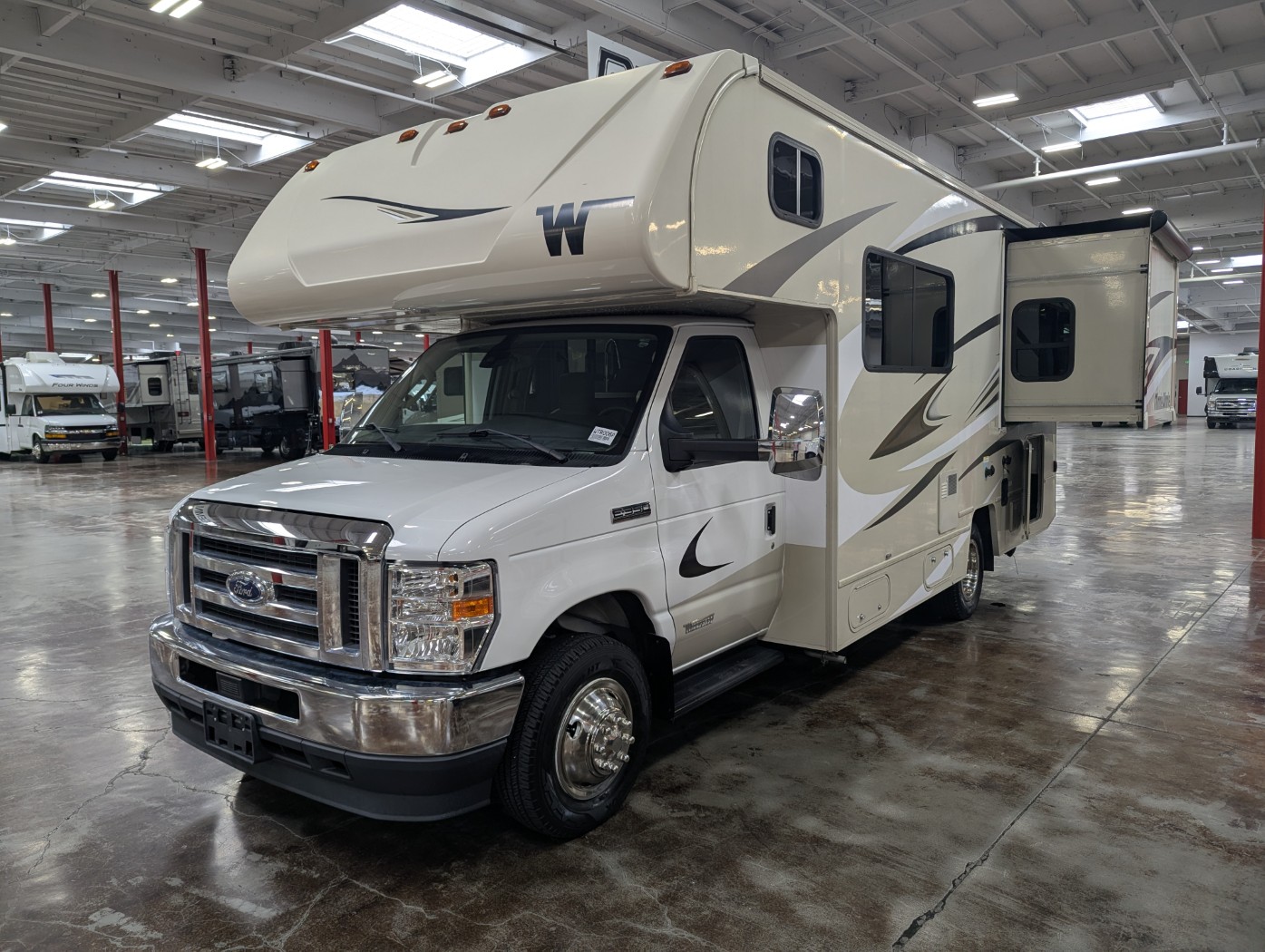 2022 Winnebago Minnie Winnie 22M - Image 3