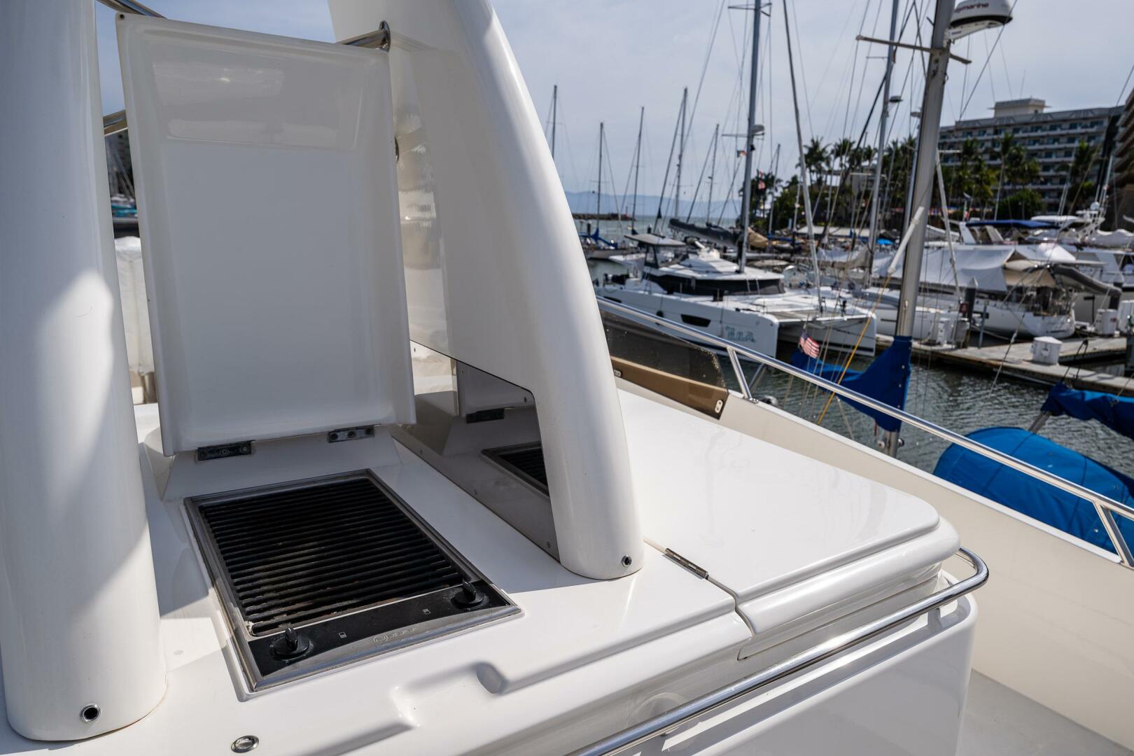 2002 Viking Princess 72 Princess Yacht - Image 25