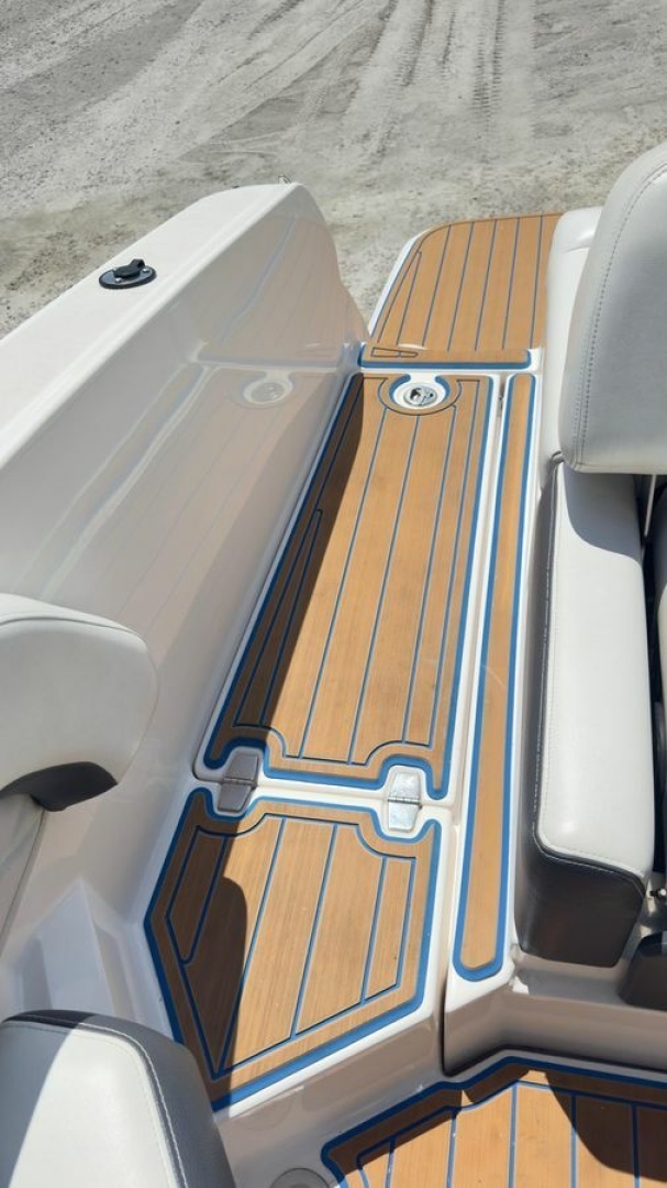 2018 Regal 22 Fasdeck Base - Image 4