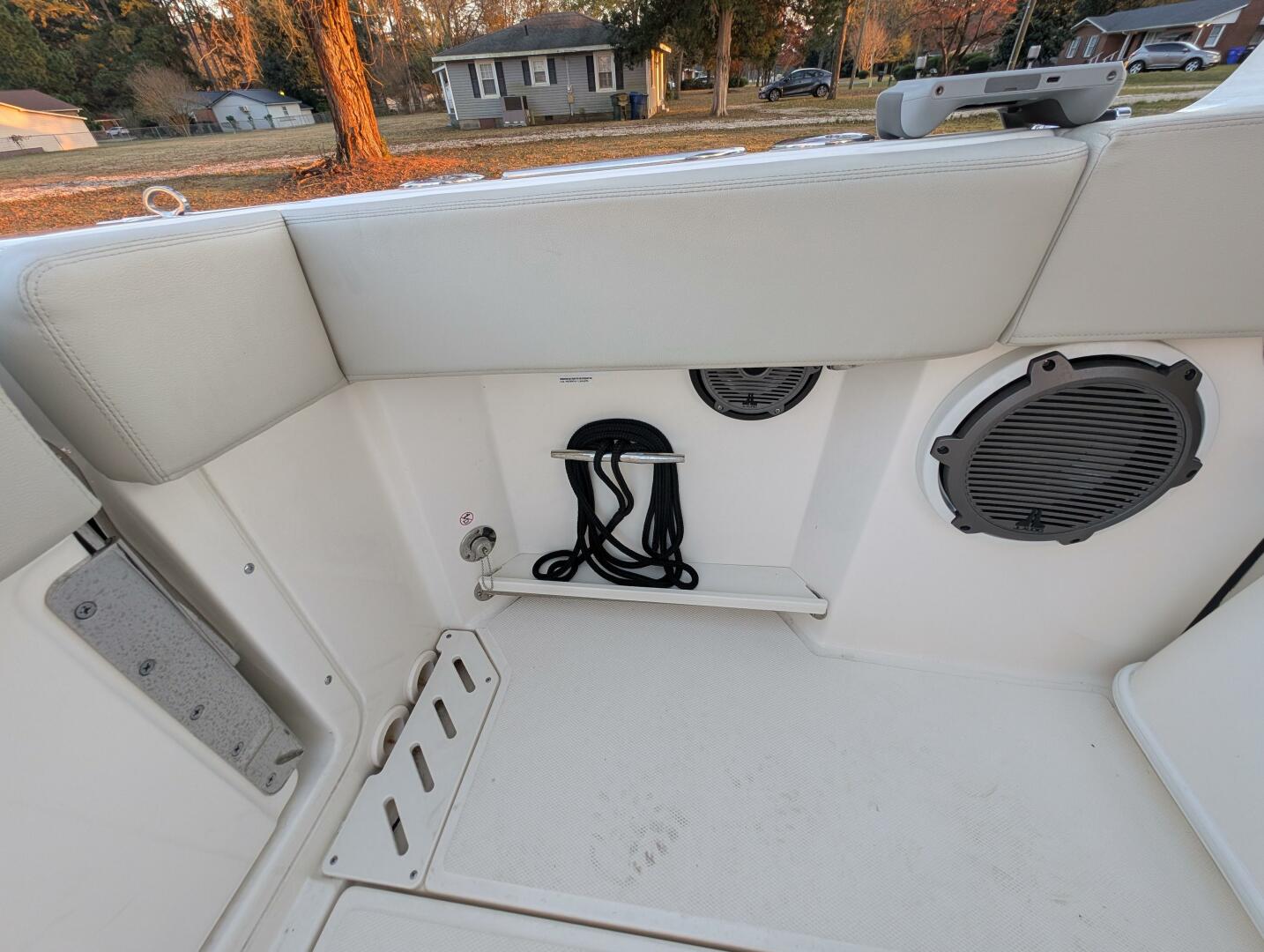 2023 Boston Whaler 240 Vantage - Image 53