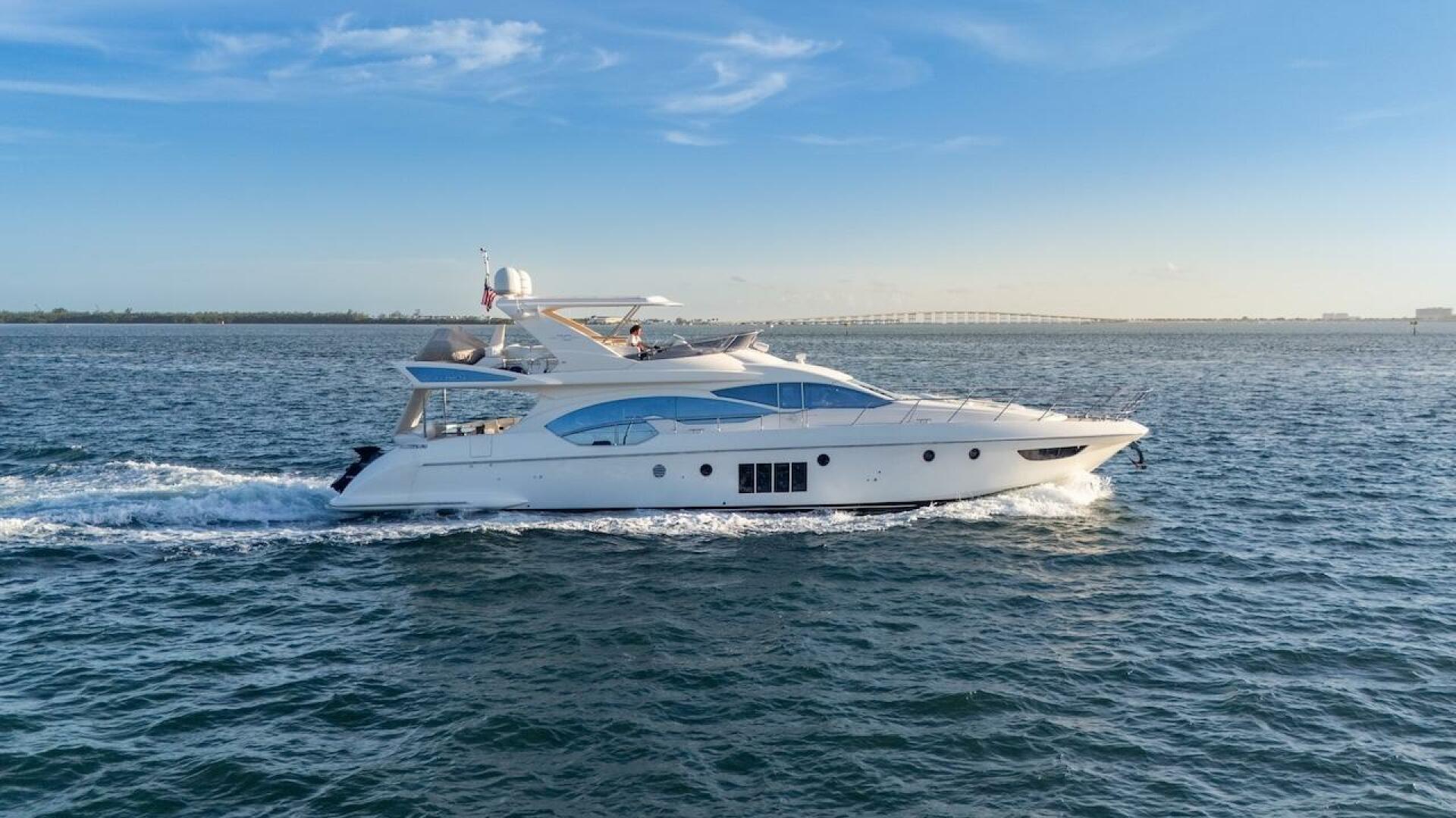 2012 Azimut Evolution - Image 11
