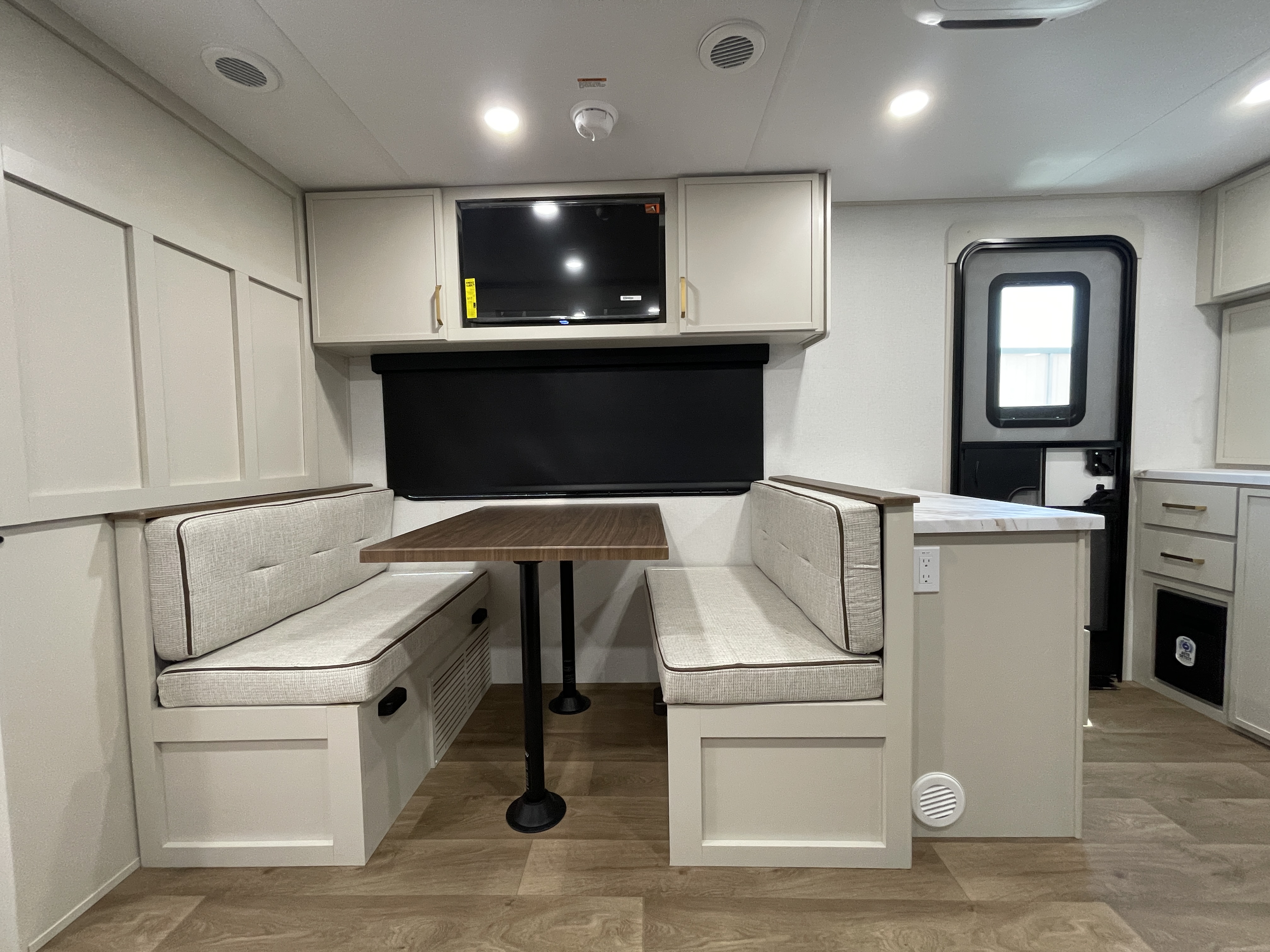 2027 Grand Design Imagine XLS 23LDE - Image 12