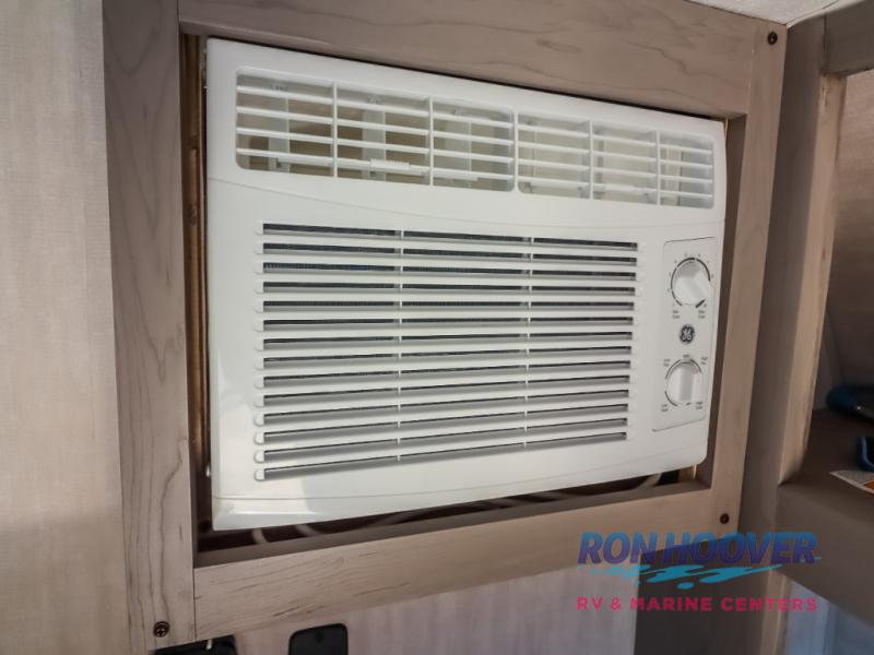 2025 COACHMEN VIKING 9000ROK - Image 11