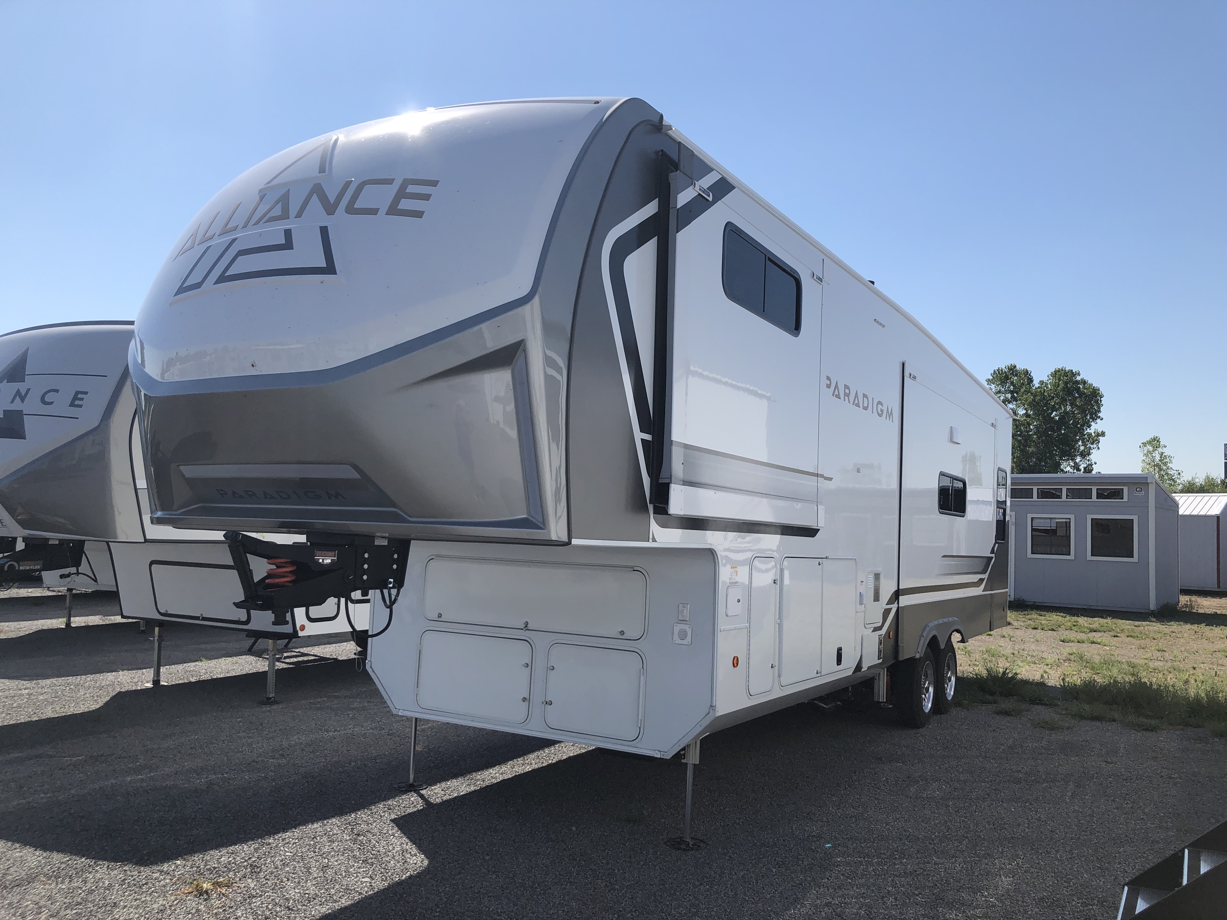2026 Alliance RV Paradigm 310RL - Image 4