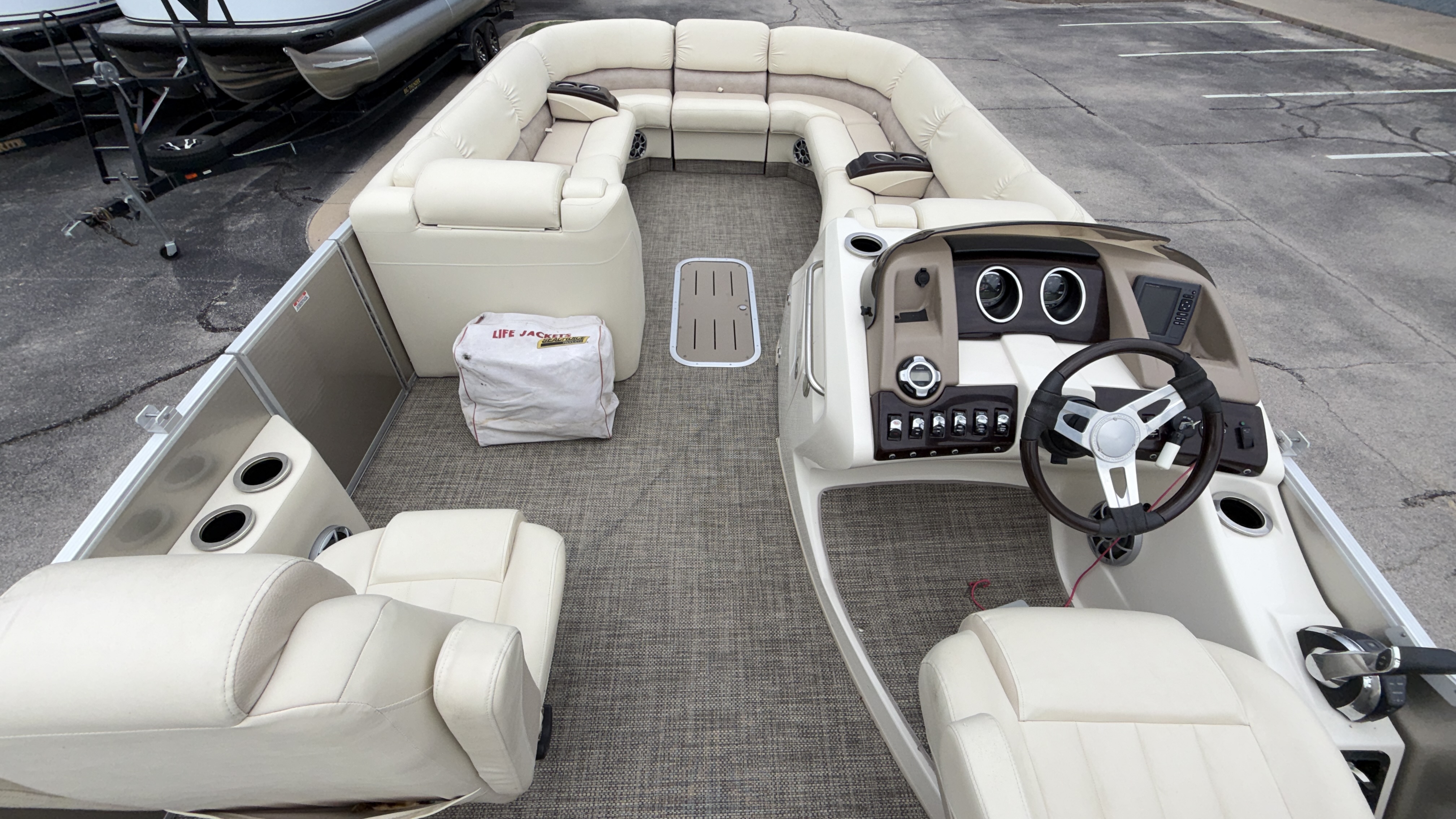 2015 Bennington 2550 RSR - Image 15