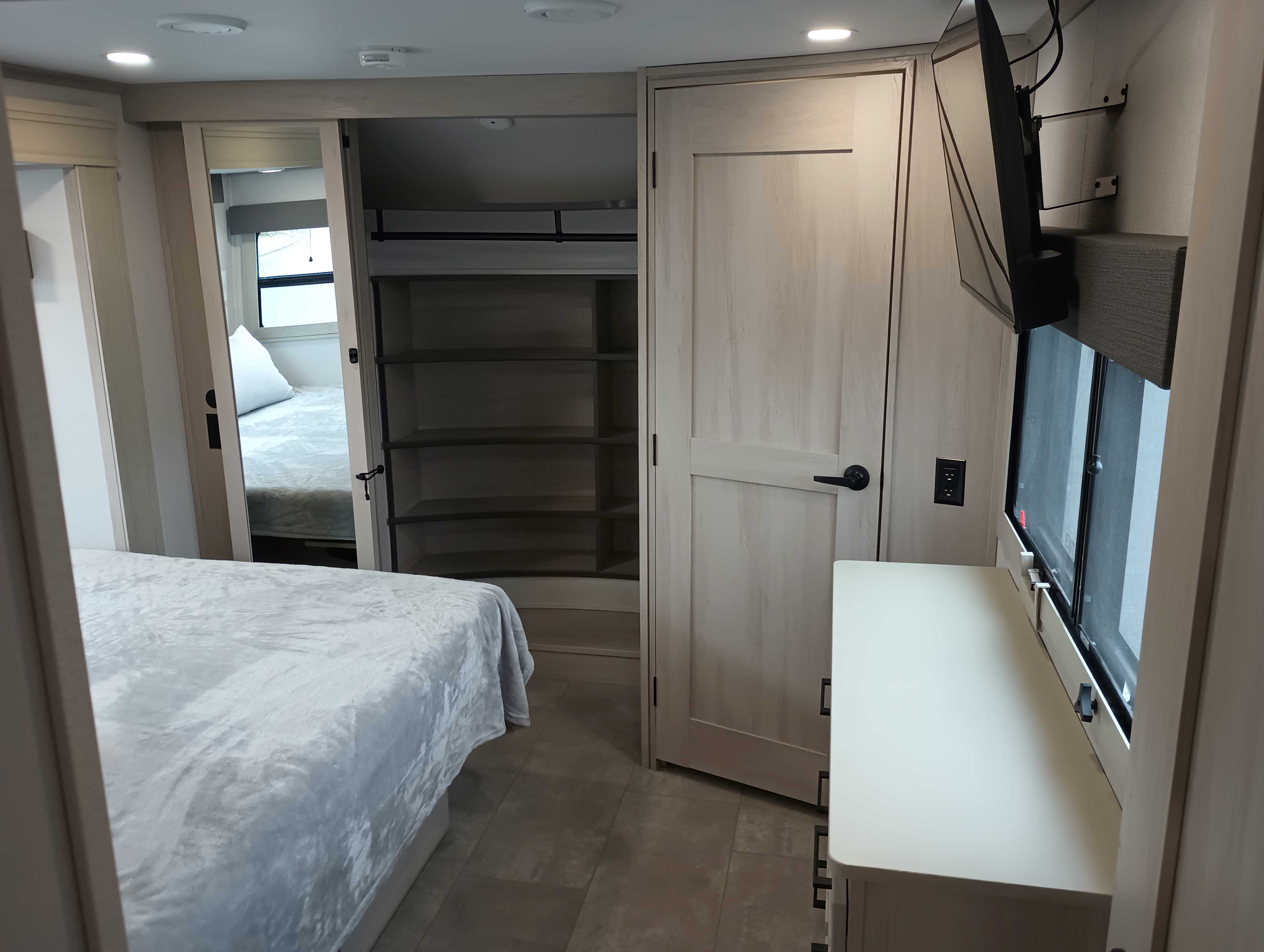 2025 Grand Design Solitude 390RK - Image 20