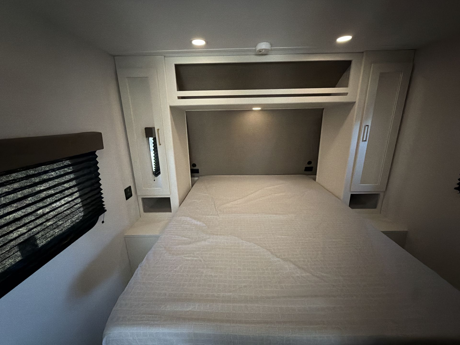 2026 Grand Design Transcend XPLOR 25MLX - Image 44