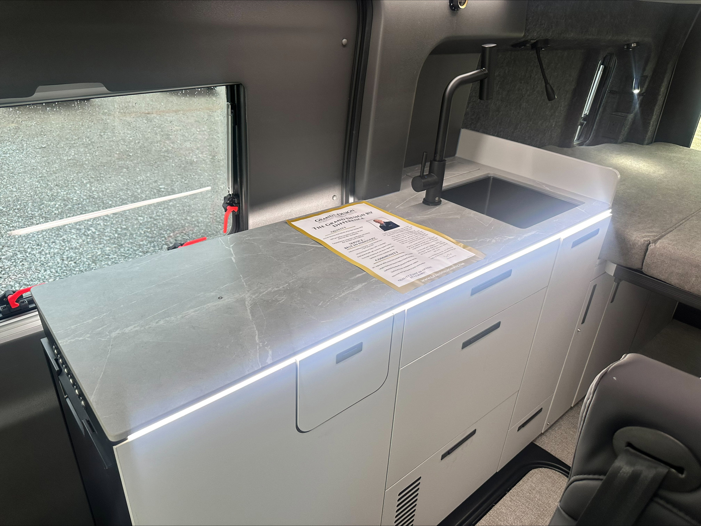 2026 GRAND DESIGN LINEAGE SERIESVT LVT1 - Image 17