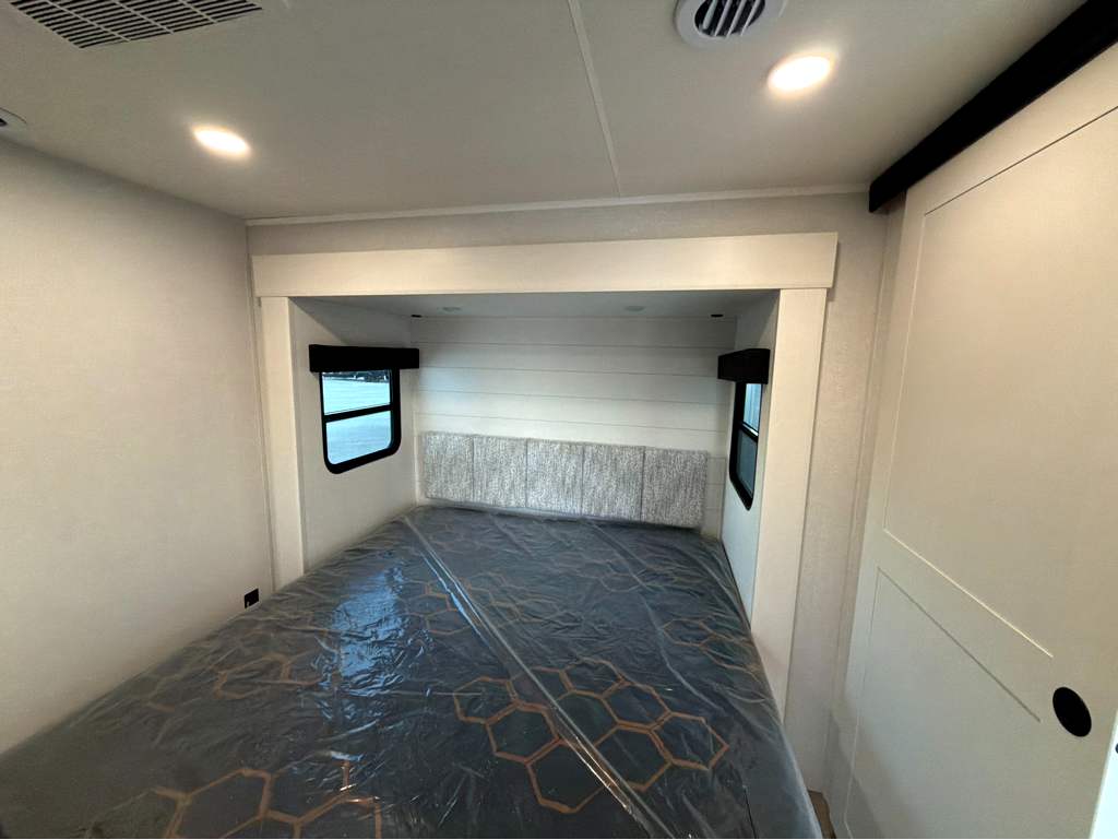 2027 JAYCO EAGLE 265FKDS - Image 22