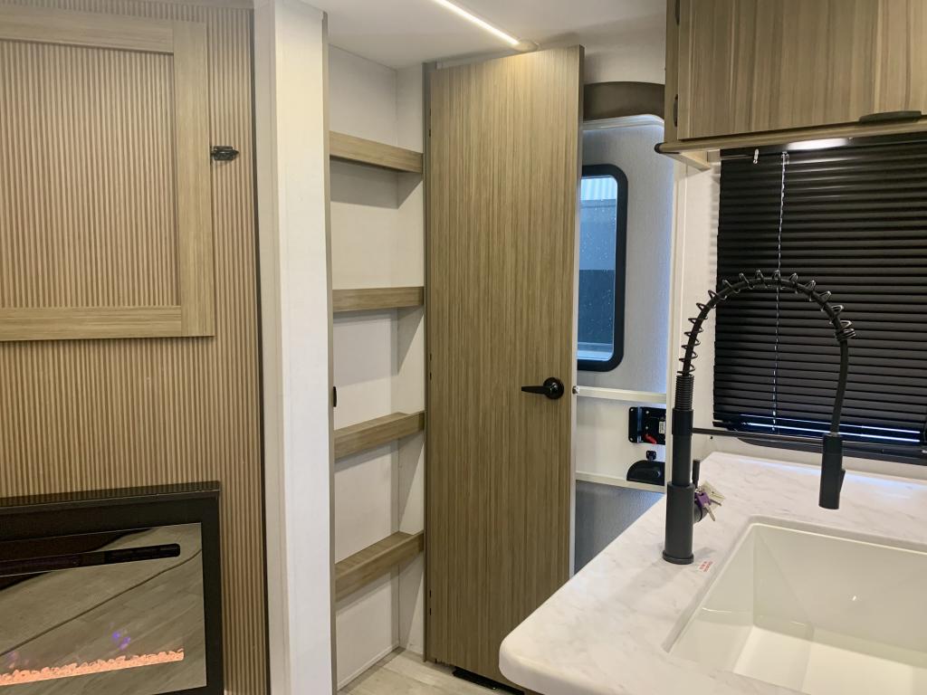 2025 FOREST RIVER 26DBUDX - Image 36