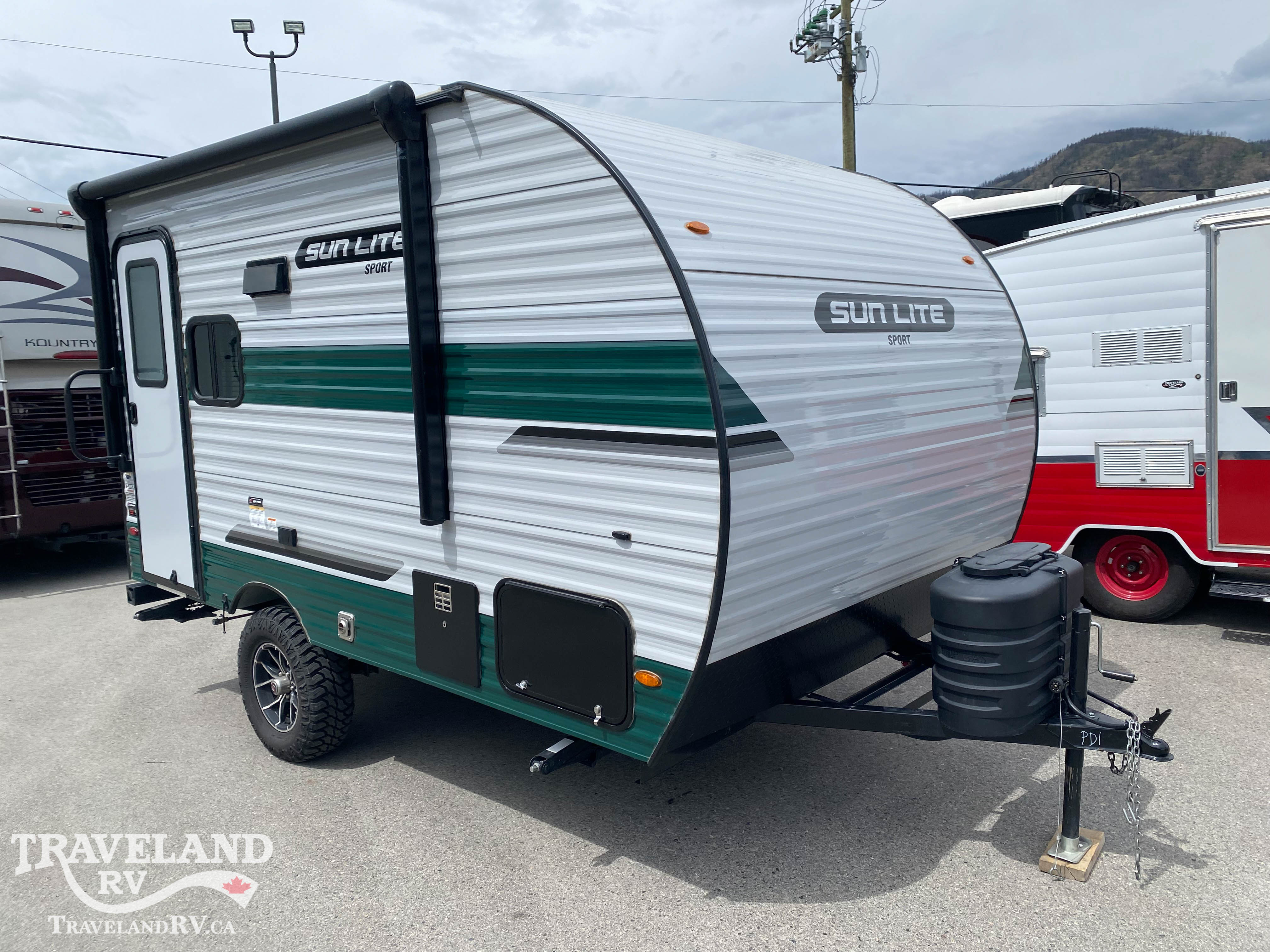 2025 SUNSET PARK RV SUN LITE 15MBX - Image 2