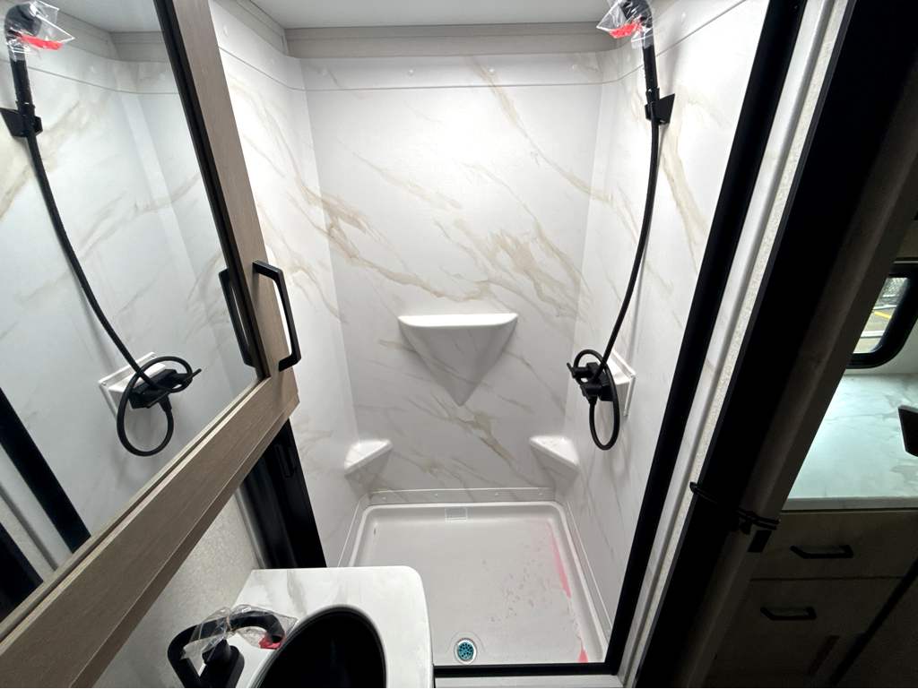 2026 GRAND DESIGN IMAGINE 22MLE - Image 22