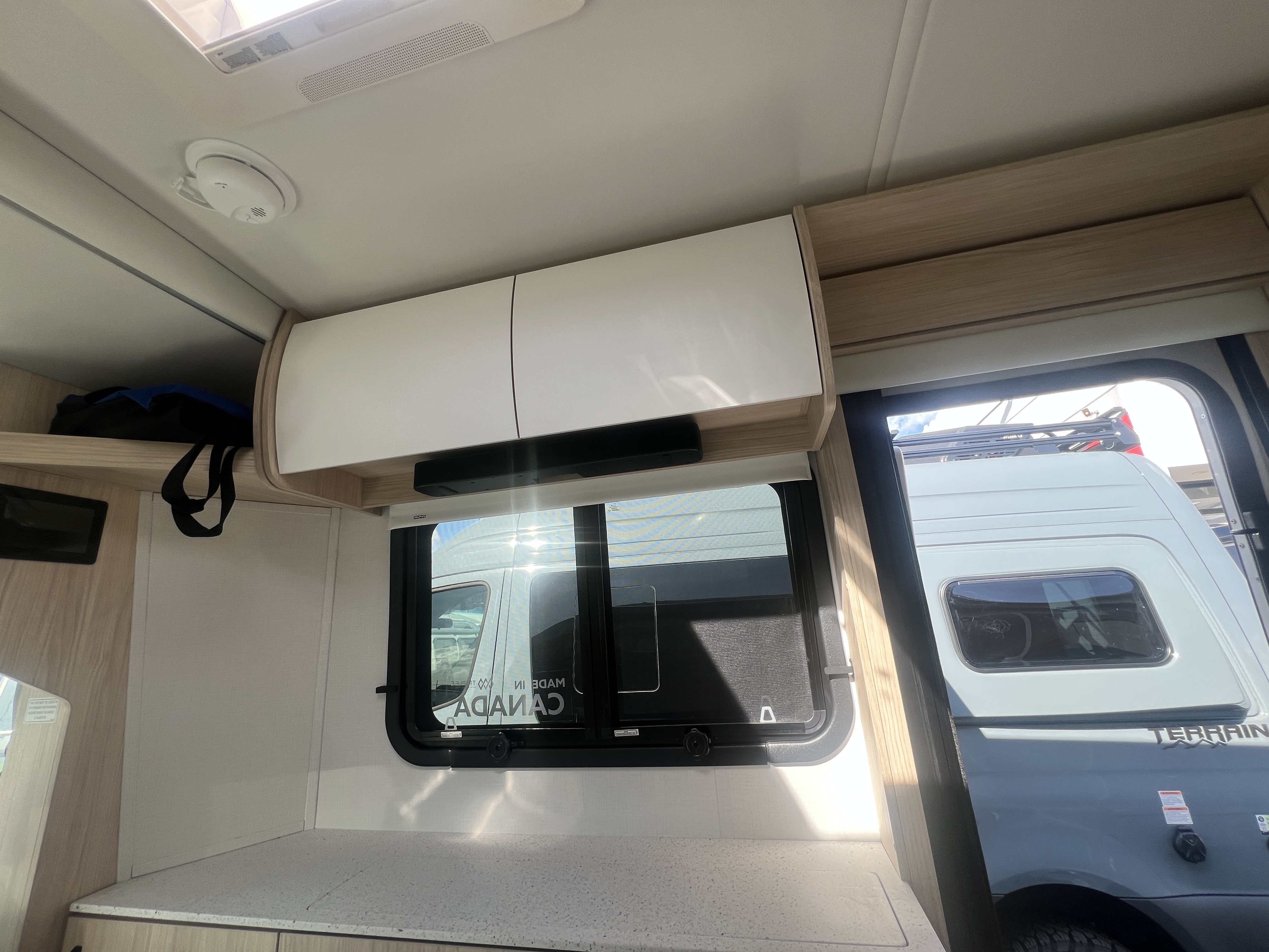 2027 Leisure Travel WONDER W24MBL - Image 20