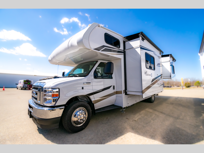 2025 Coachmen Freelander 26DS Ford - Image 97