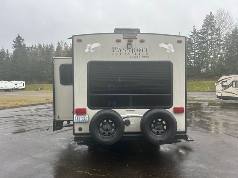2017 Keystone Passport Ultra Lite Grand Touring 2450RLWE - Image 5