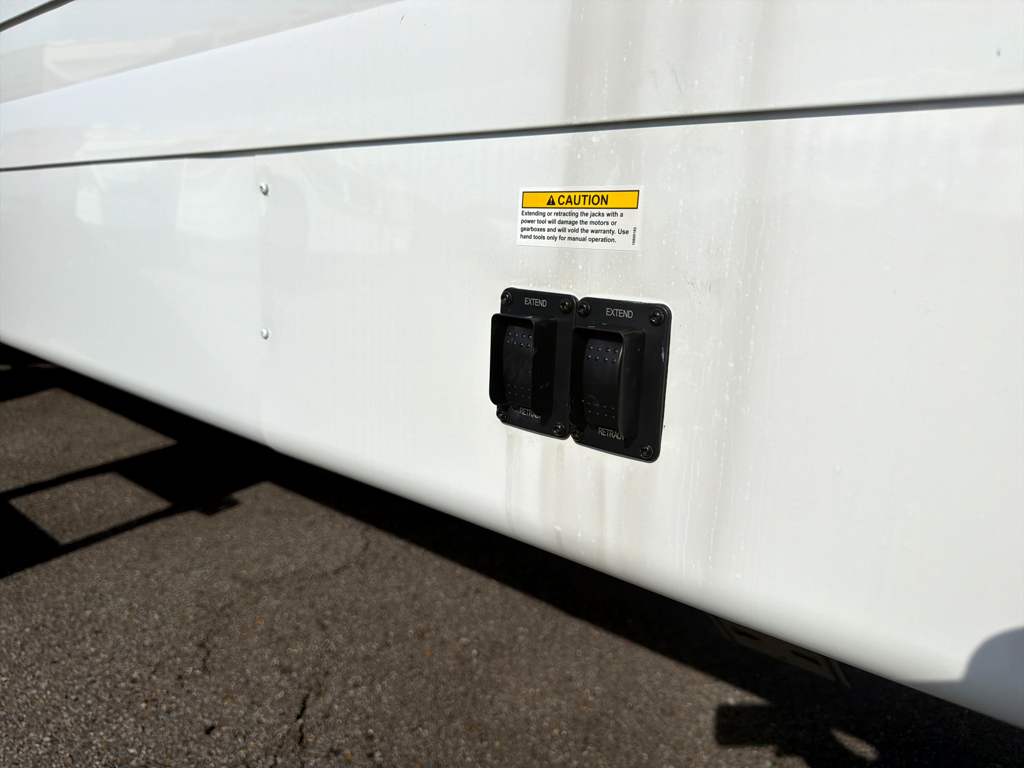 2026 VENTURE RV SIENNA 281VQB - Image 11