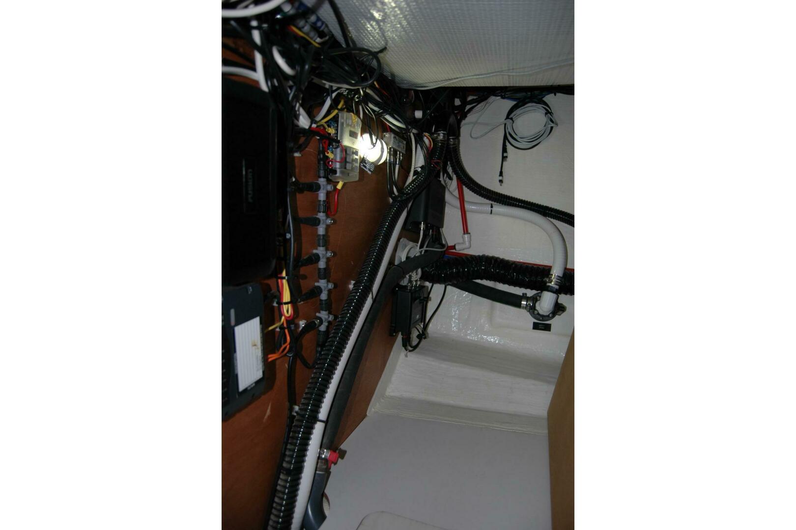 2019 Sabre 38 Salon Express - Image 85