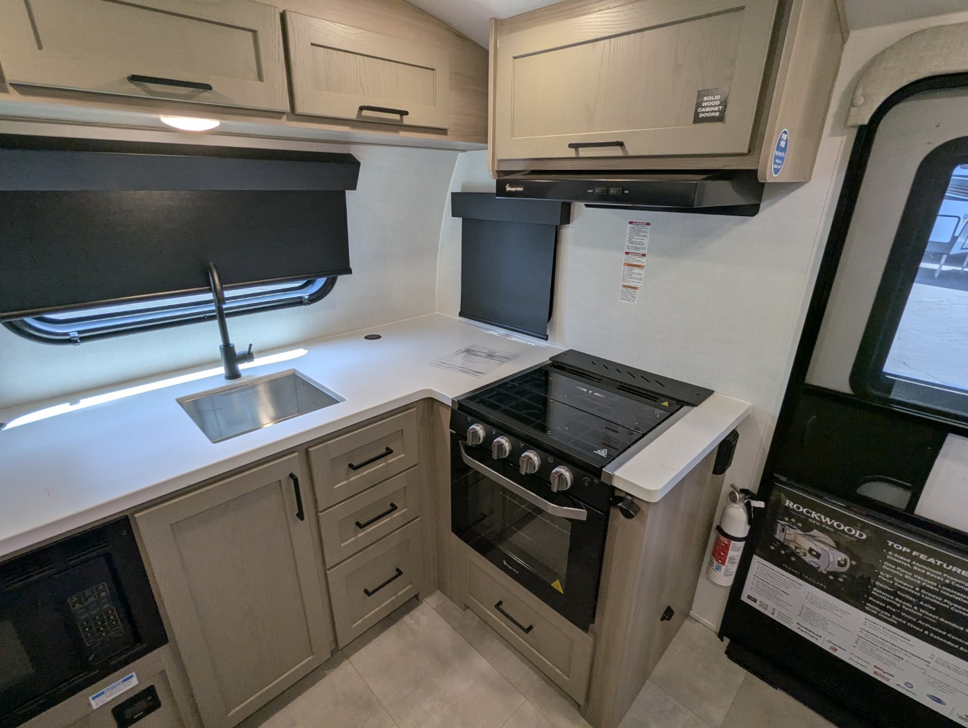 2026 Forest River Rockwood Geo Pro G20FK - Image 11