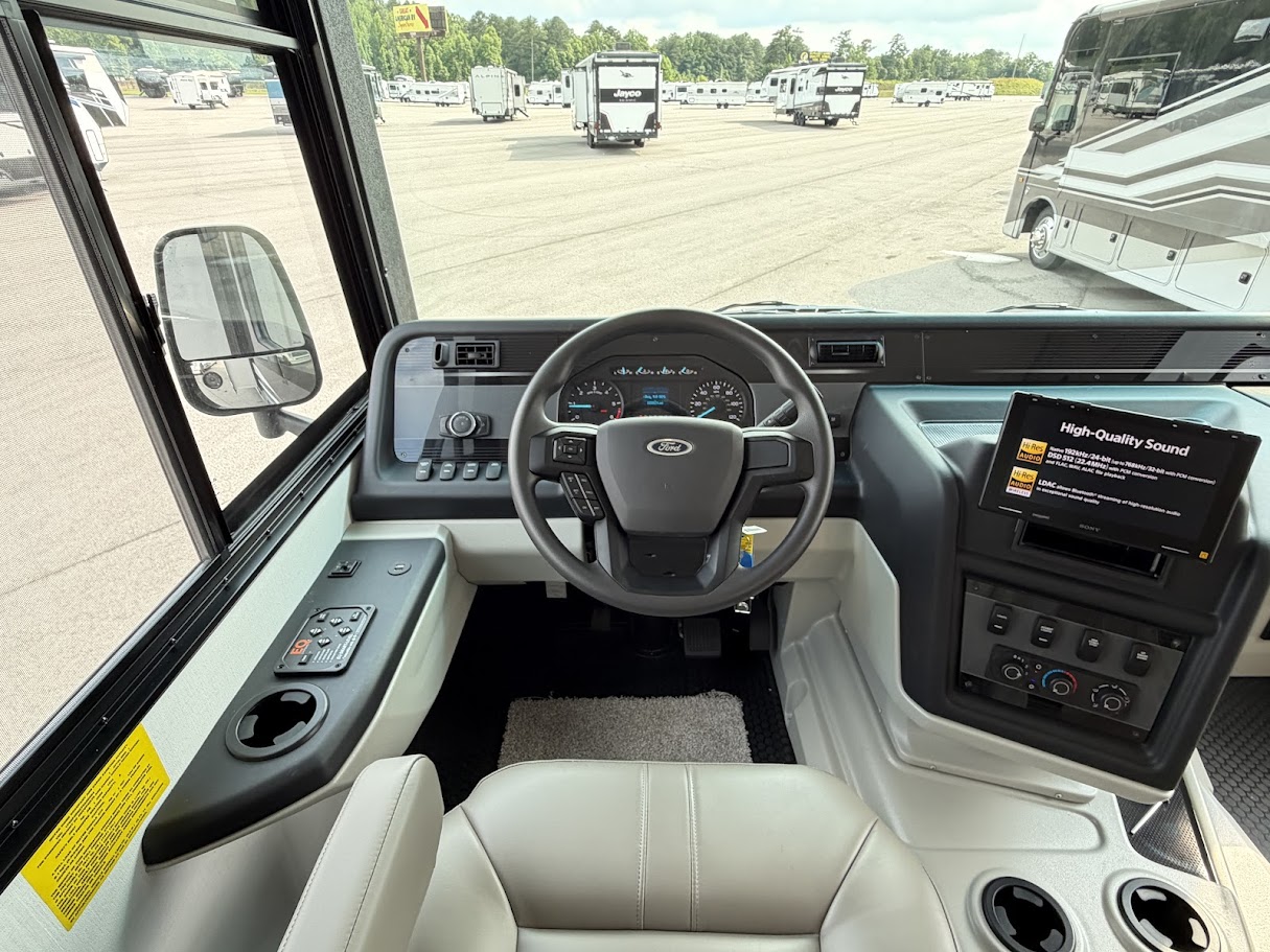 2027 JAYCO PRECEPT 31UL - Image 10