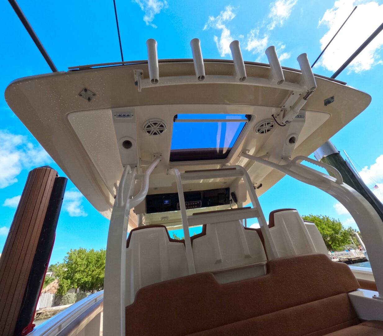 2018 Scout 380 LXF - Image 14