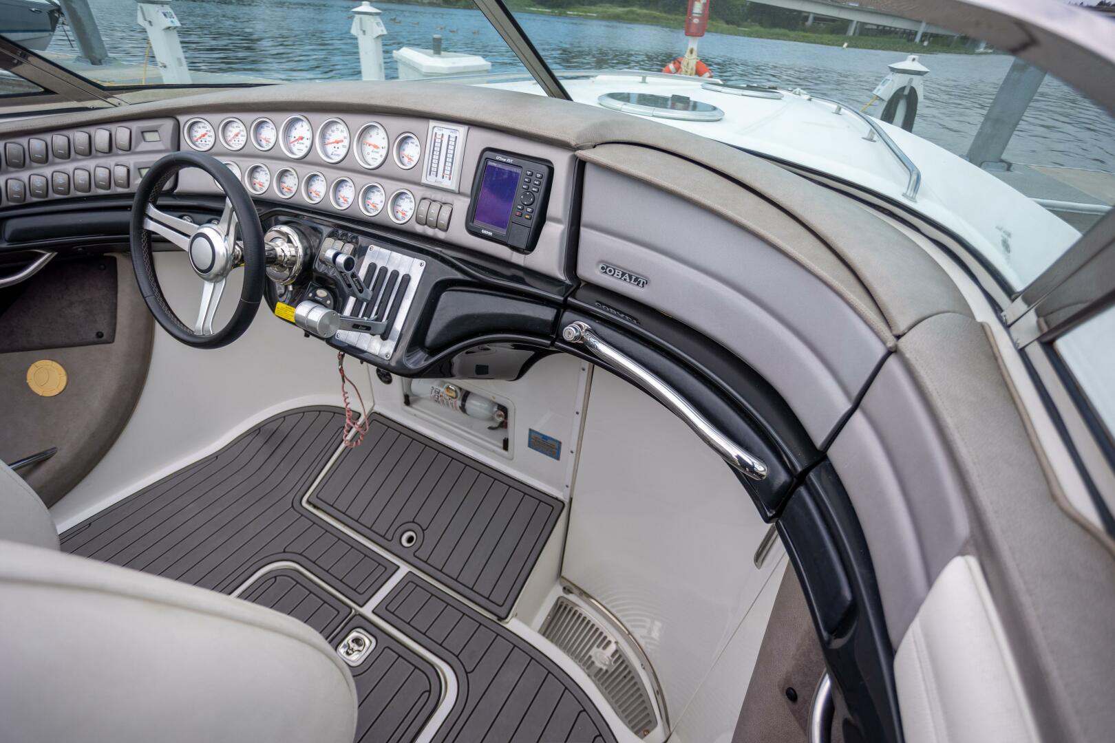 2005 Cobalt 343 - Image 15