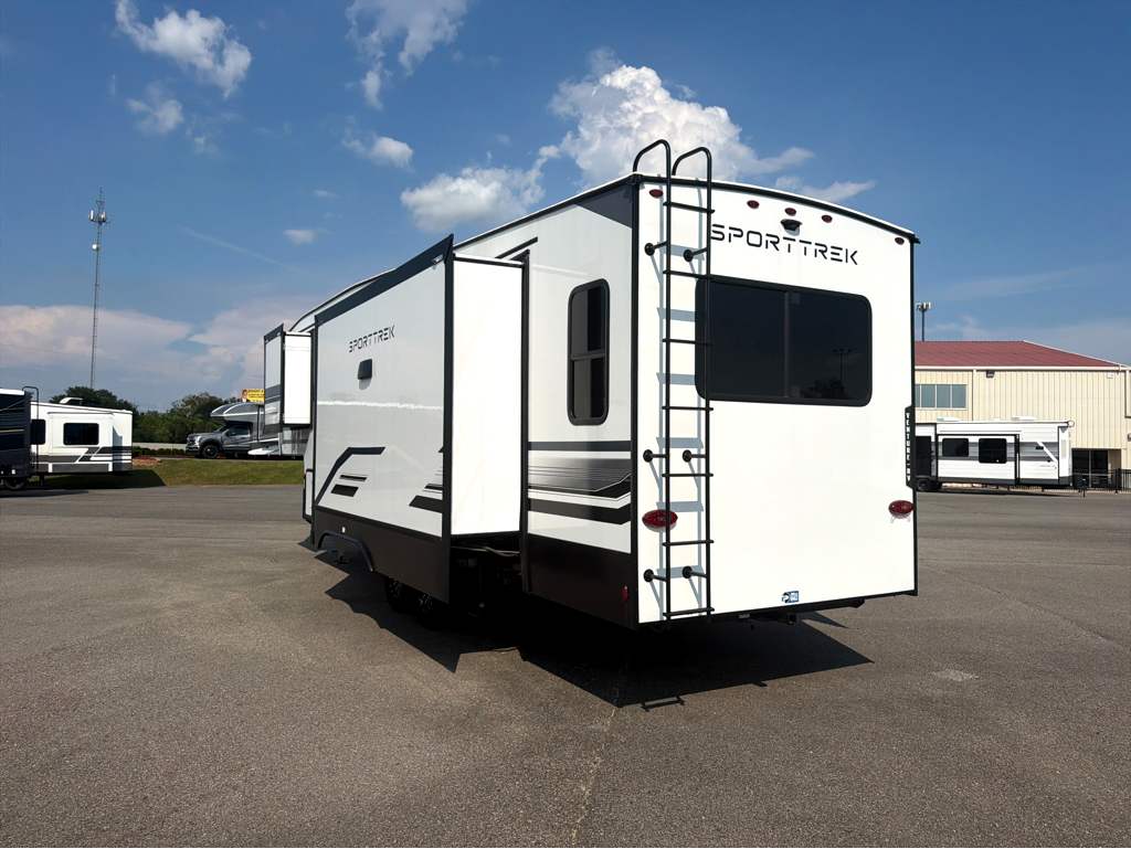 2027 VENTURE RV SPORTTREK 303VIK - Image 5