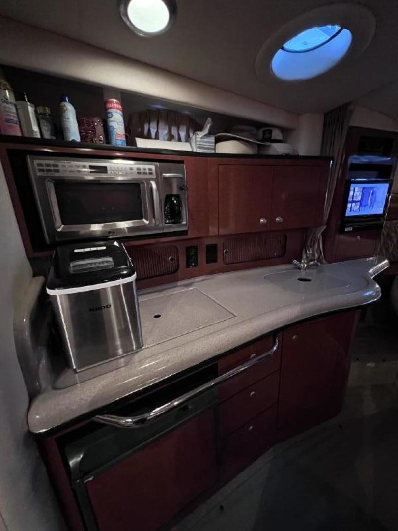 2005 Sea Ray Sundancer 320 - Image 54