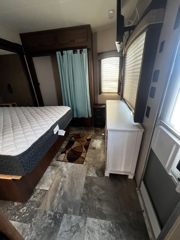 2015 Jayco 38RLTS - Image 16