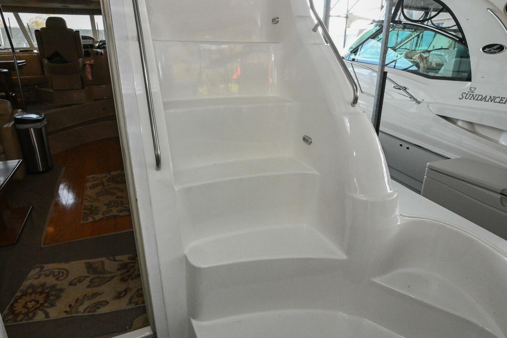 2002 Cruisers Yachts 5000 Sedan Sport - Image 91