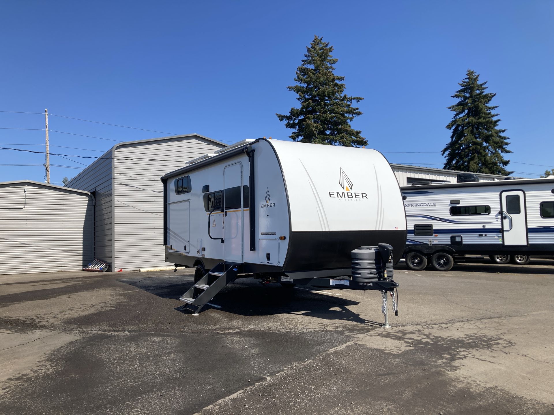 2026 Ember RV E-Series 19ETS - Image 4