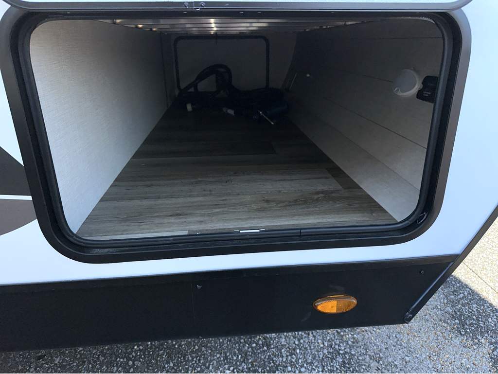2026 VENTURE RV SPORTTREK 251VRK - Image 7