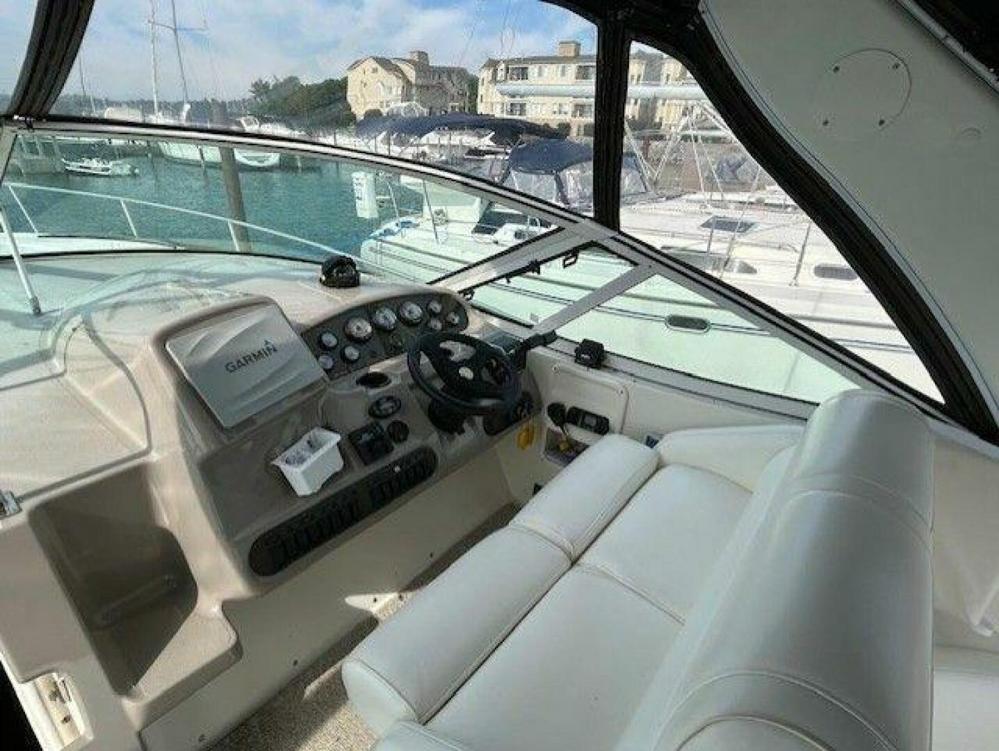 2004 Cruisers Yachts 340 Express - Image 11