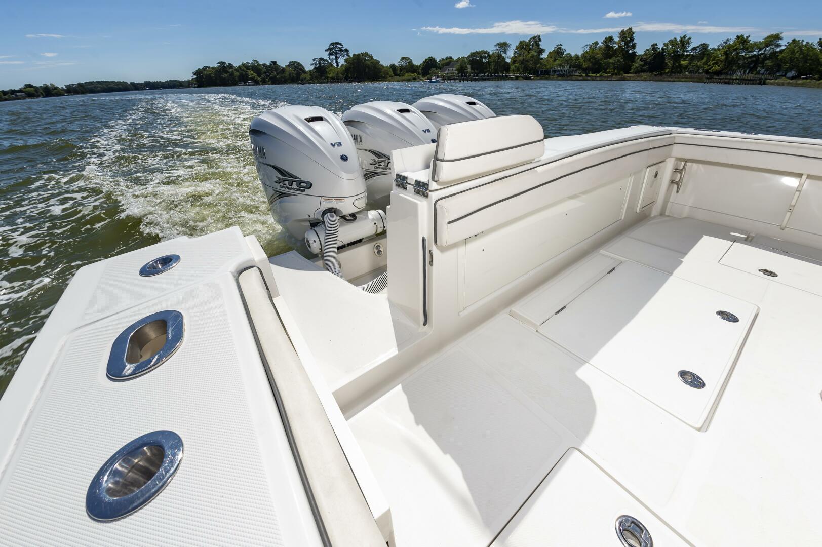2014 Jupiter 41 Sport Bridge - Image 19