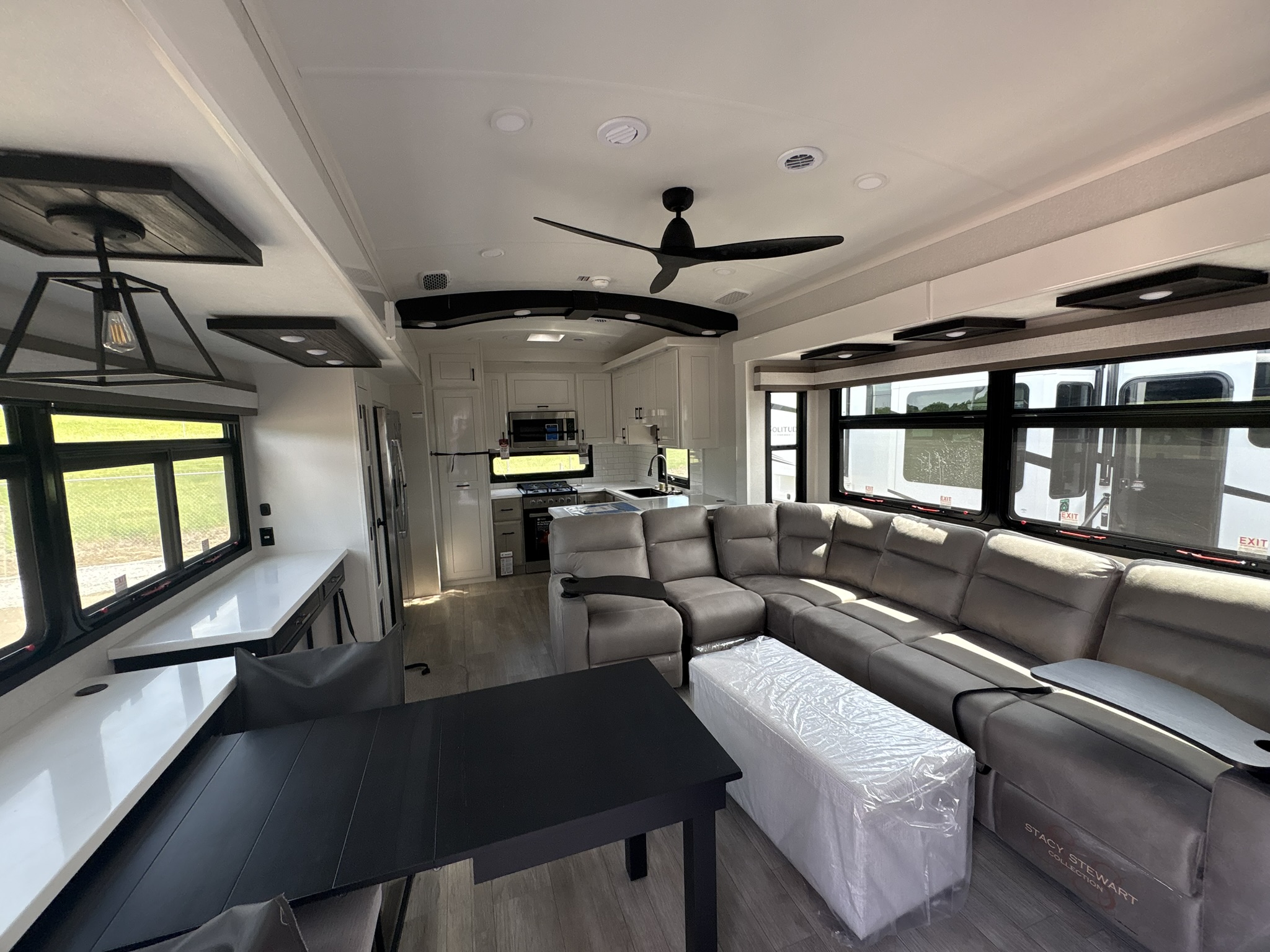 2026 JAYCO PINNACLE 38FBRK - Image 20