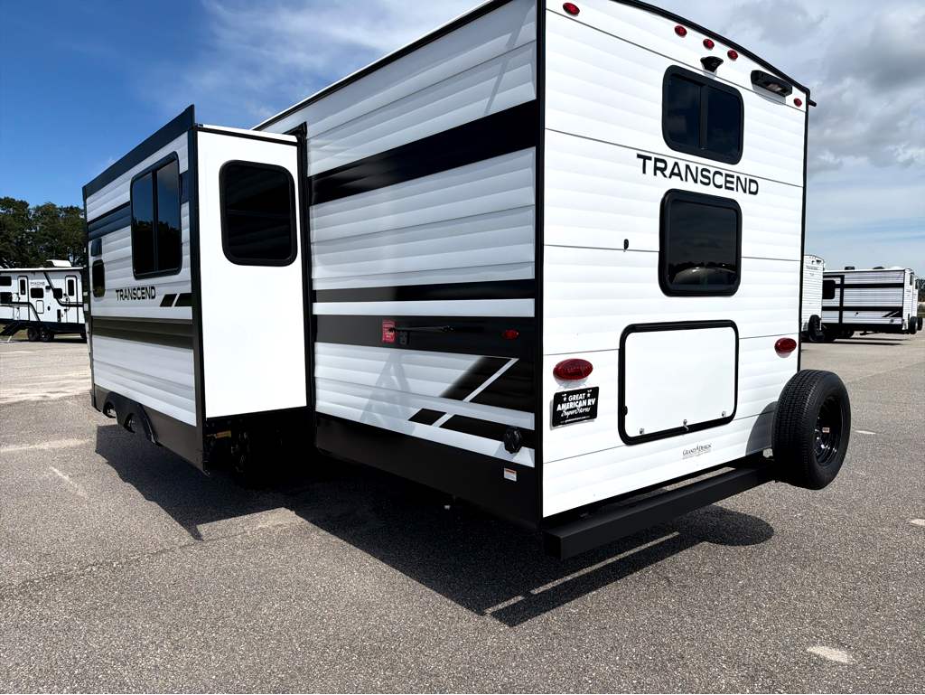 2027 GRAND DESIGN TRANSCEND 295QBT - Image 4