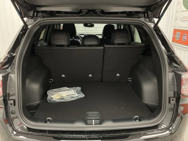 2026 Jeep Compass Latitude Altitude 4x4 - Image 9