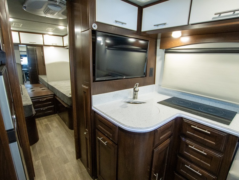 2020 Regency RV Ultra Brougham 25TB - Image 5