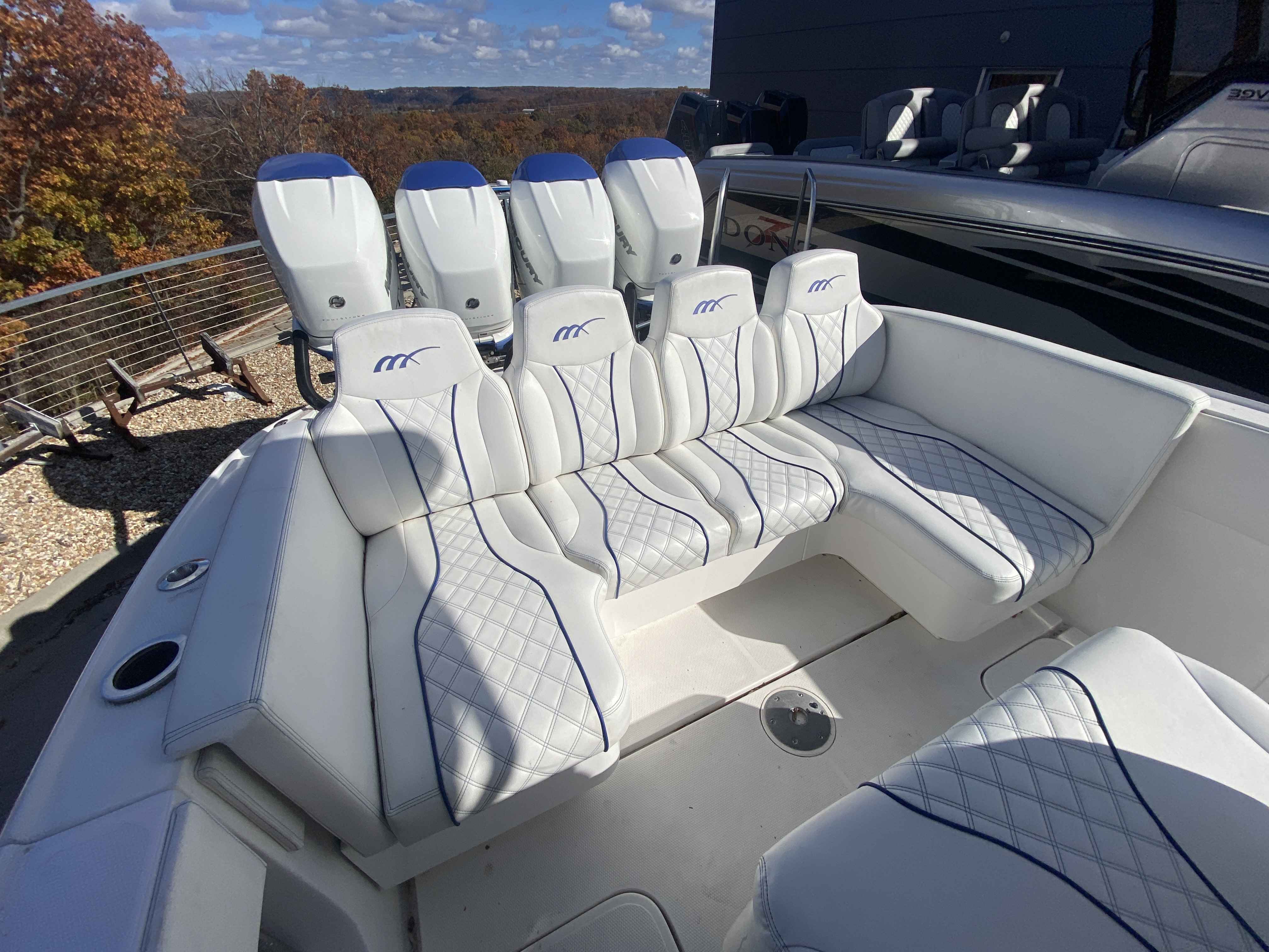 2017 Midnight Express 39 Cuddy  - Image 12
