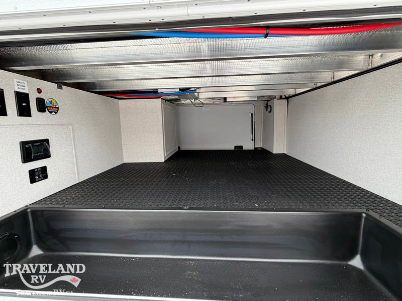 2026 Highland Ridge Roamer 32RLTS - Image 5