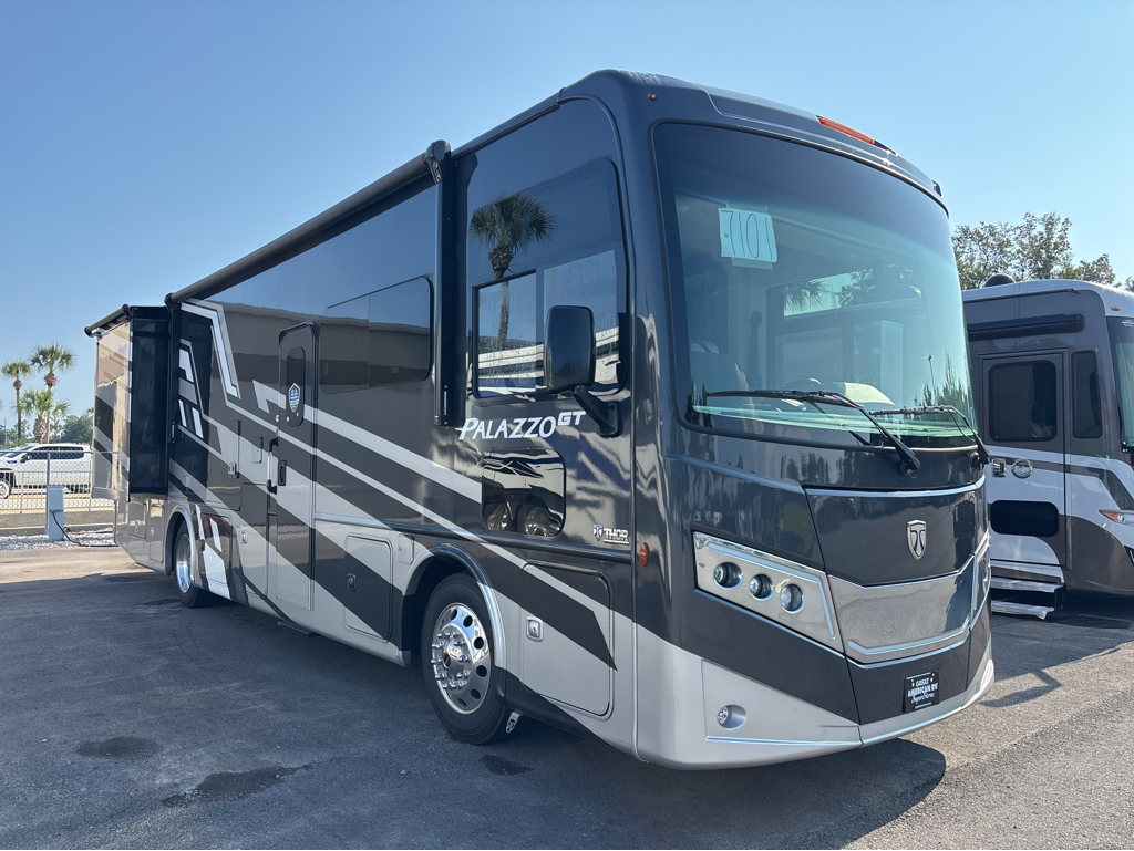 2026 THOR MOTOR COACH PALAZZO 33.6 - Image 1