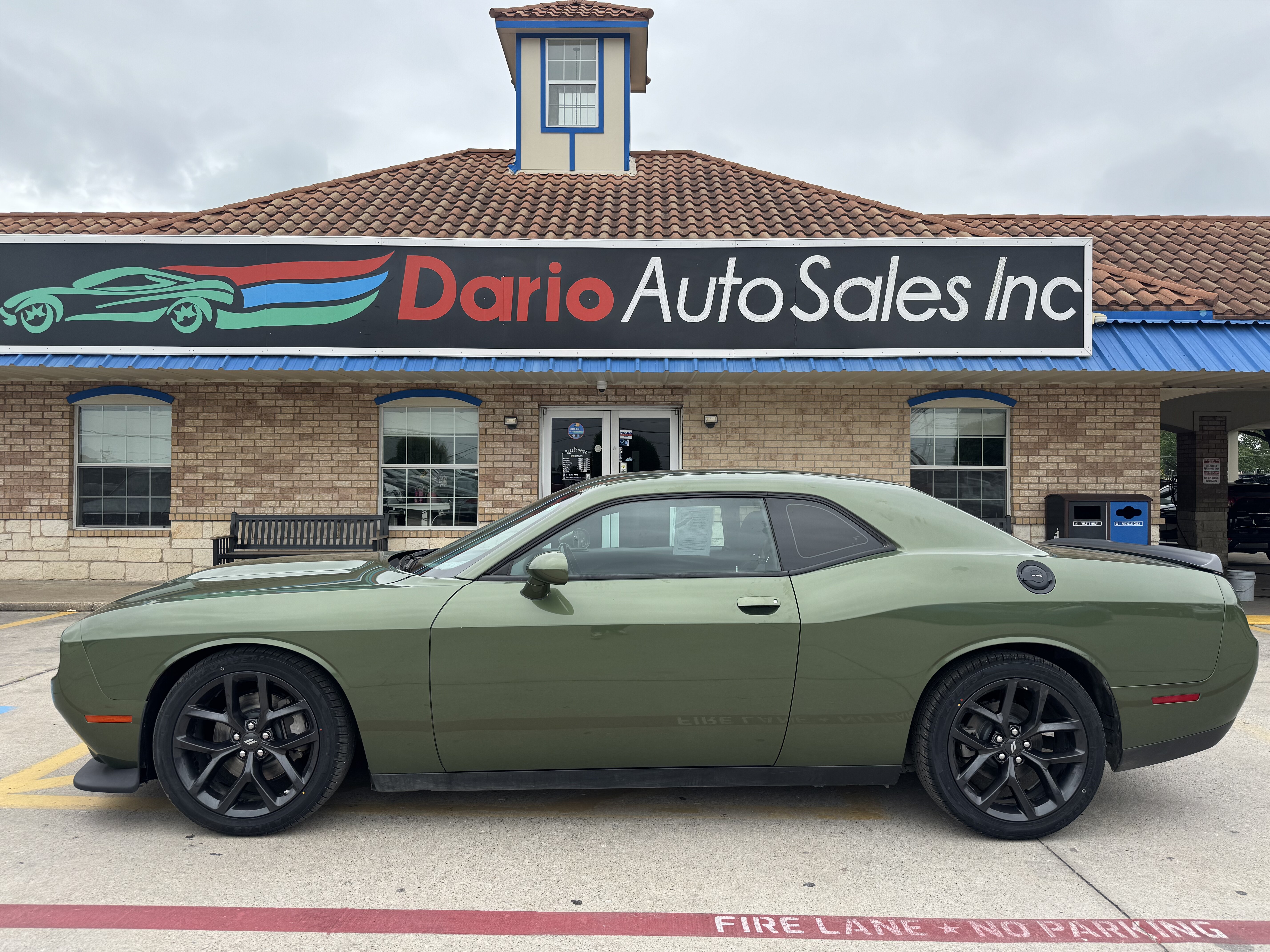 2022 Dodge CHALLENGER Coupe 2D GT - Image 10