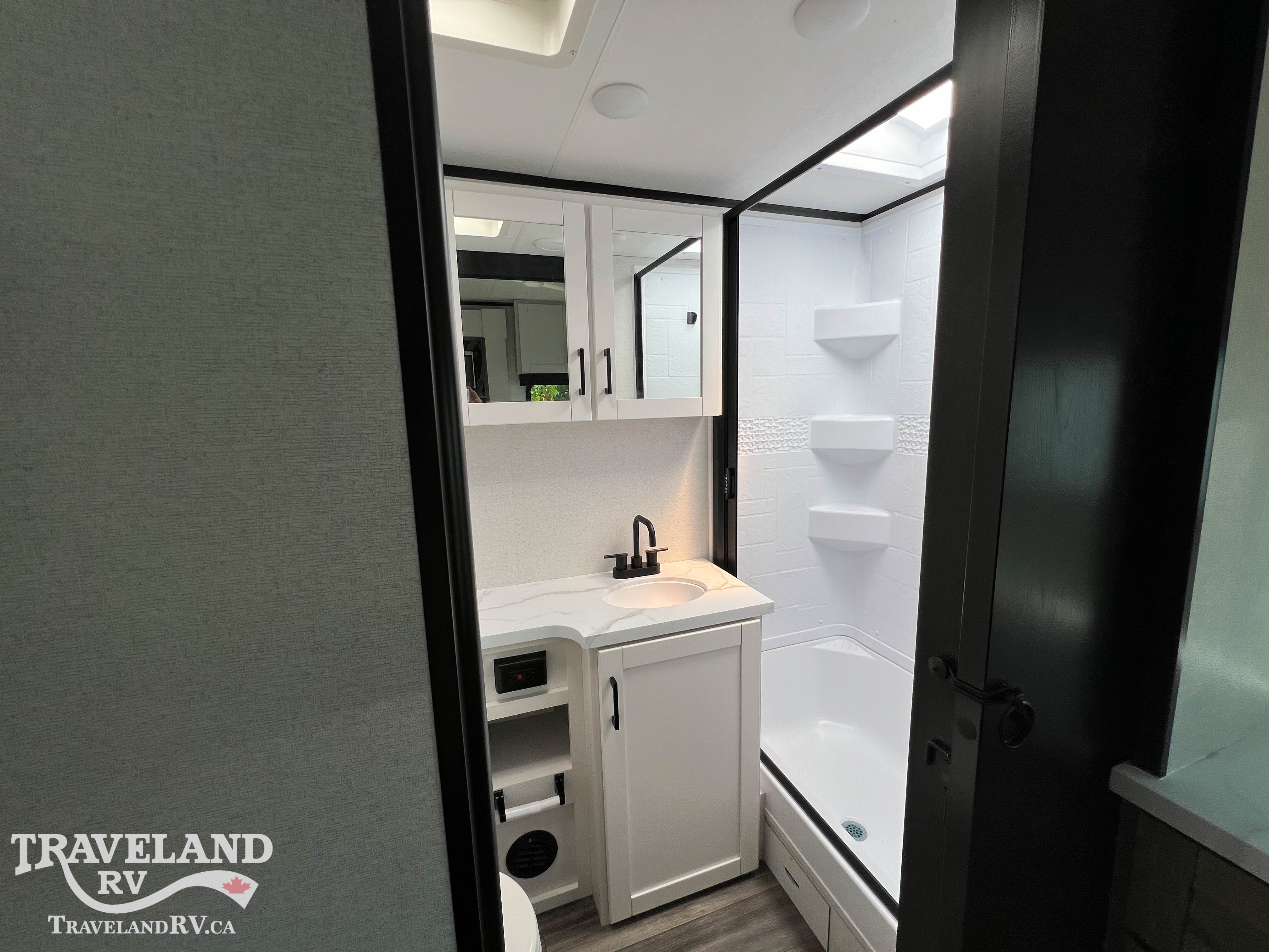 2026 Highland Ridge Range Lite 211RKM - Image 16