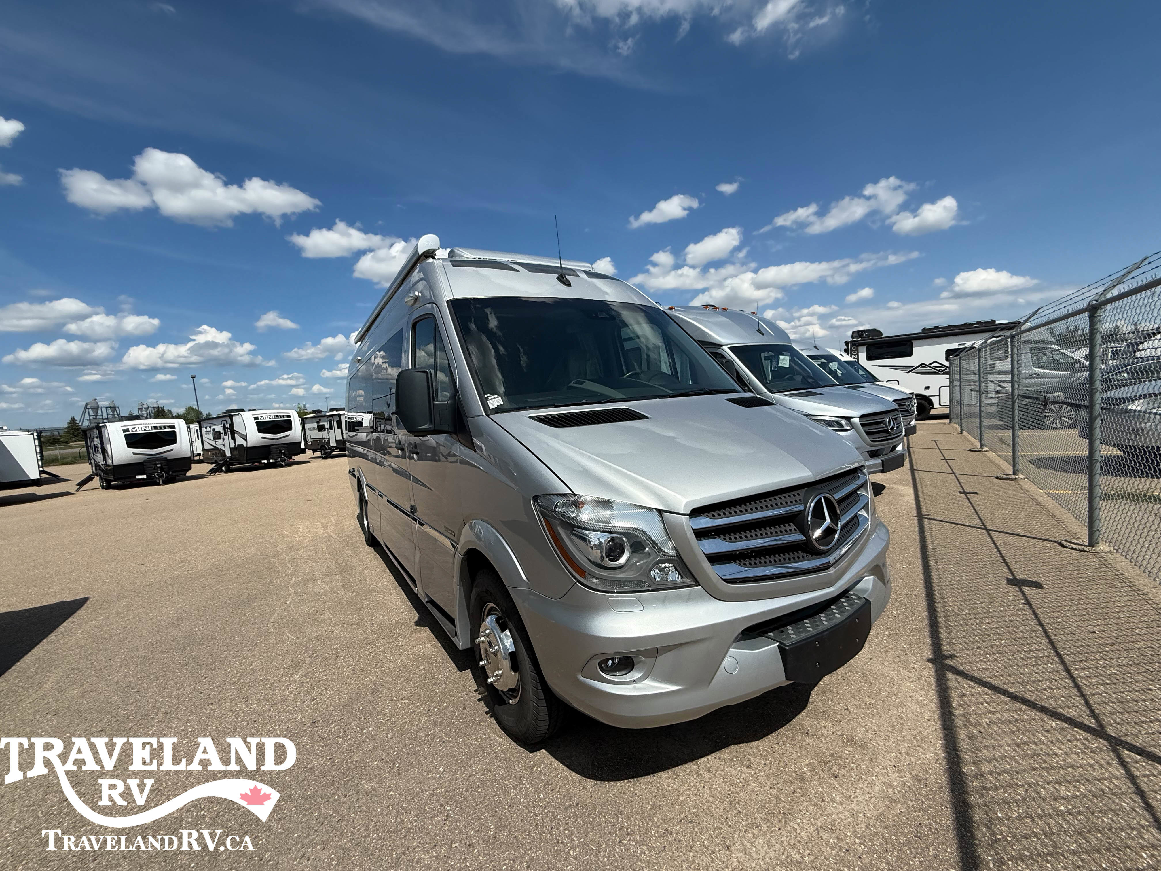 2019 ROADTREK CS ADVENTUROUS XL - Image 1