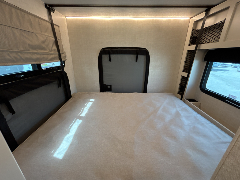 2026 THOR MOTOR COACH COMPASS 22MT - Image 20