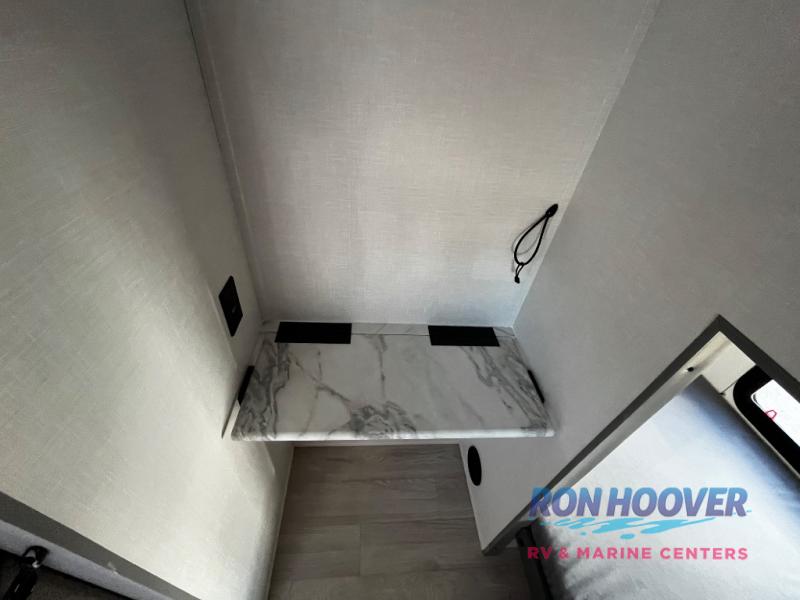 2025 COACHMEN 282DORM - Image 17