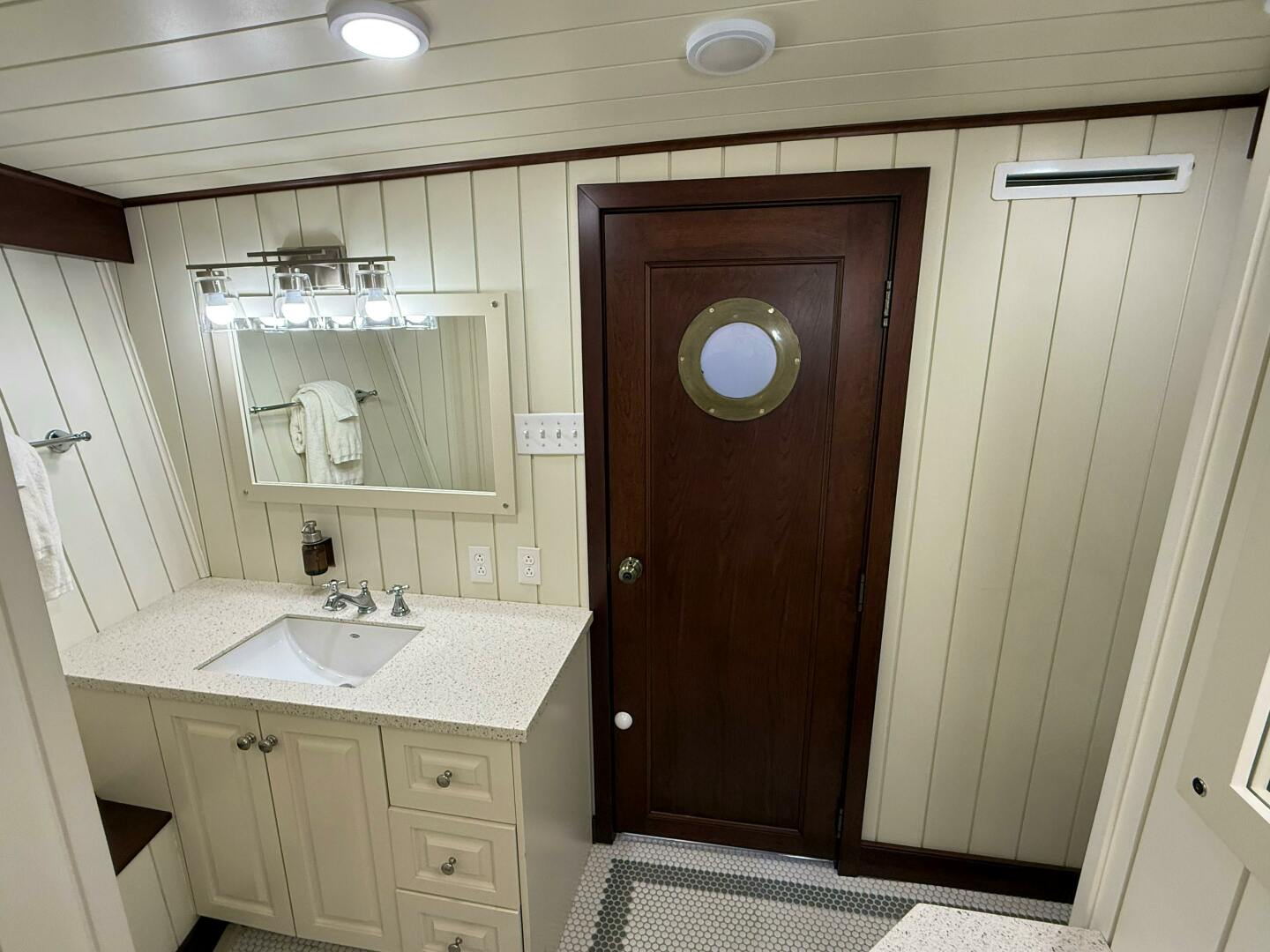 2021 Custom Glovertown Shipyard - Image 40