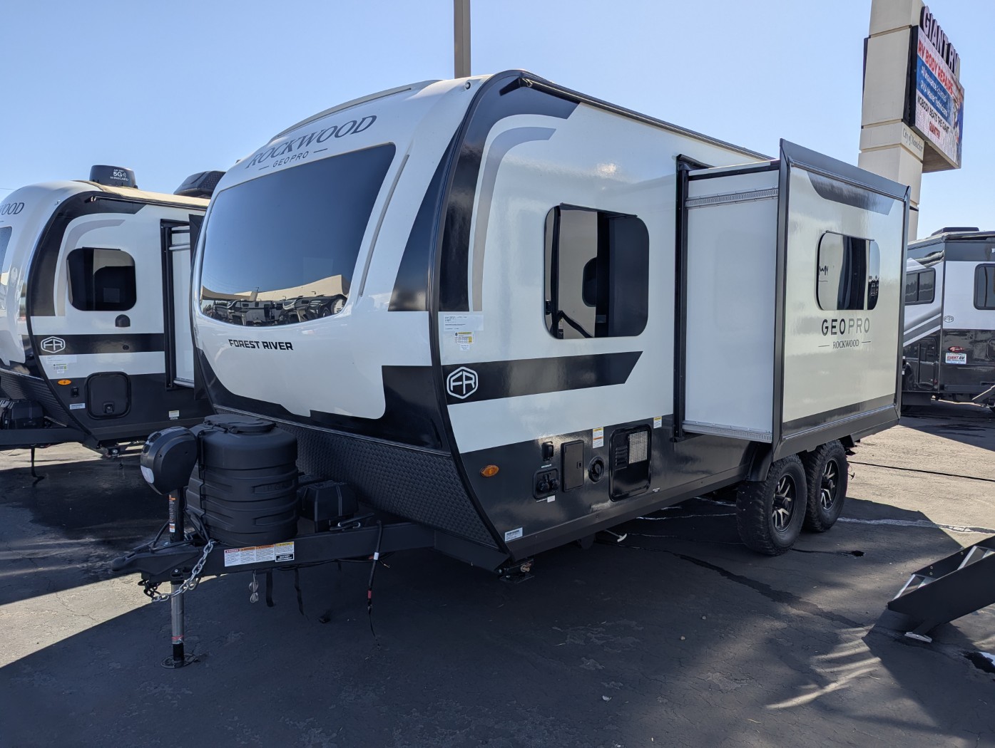 2027 Forest River Rockwood Geo Pro G20SBH - Image 3