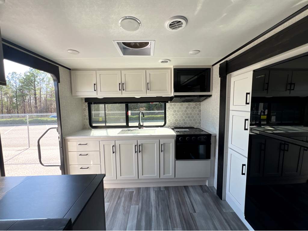 2024 JAYCO JAY FEATHER 23RK - Image 9
