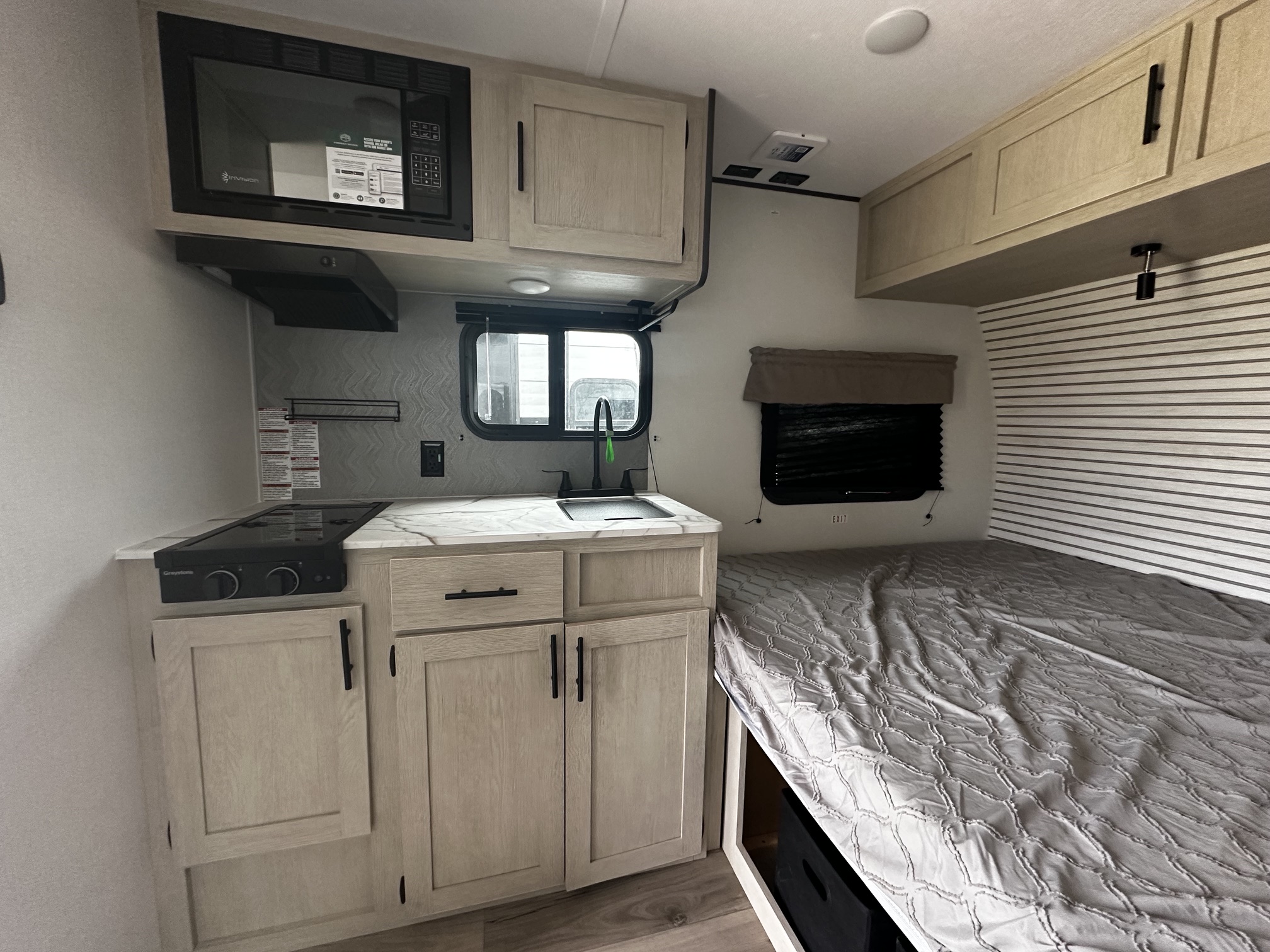2026 Coachmen Shasta Compact 16RE - Image 11